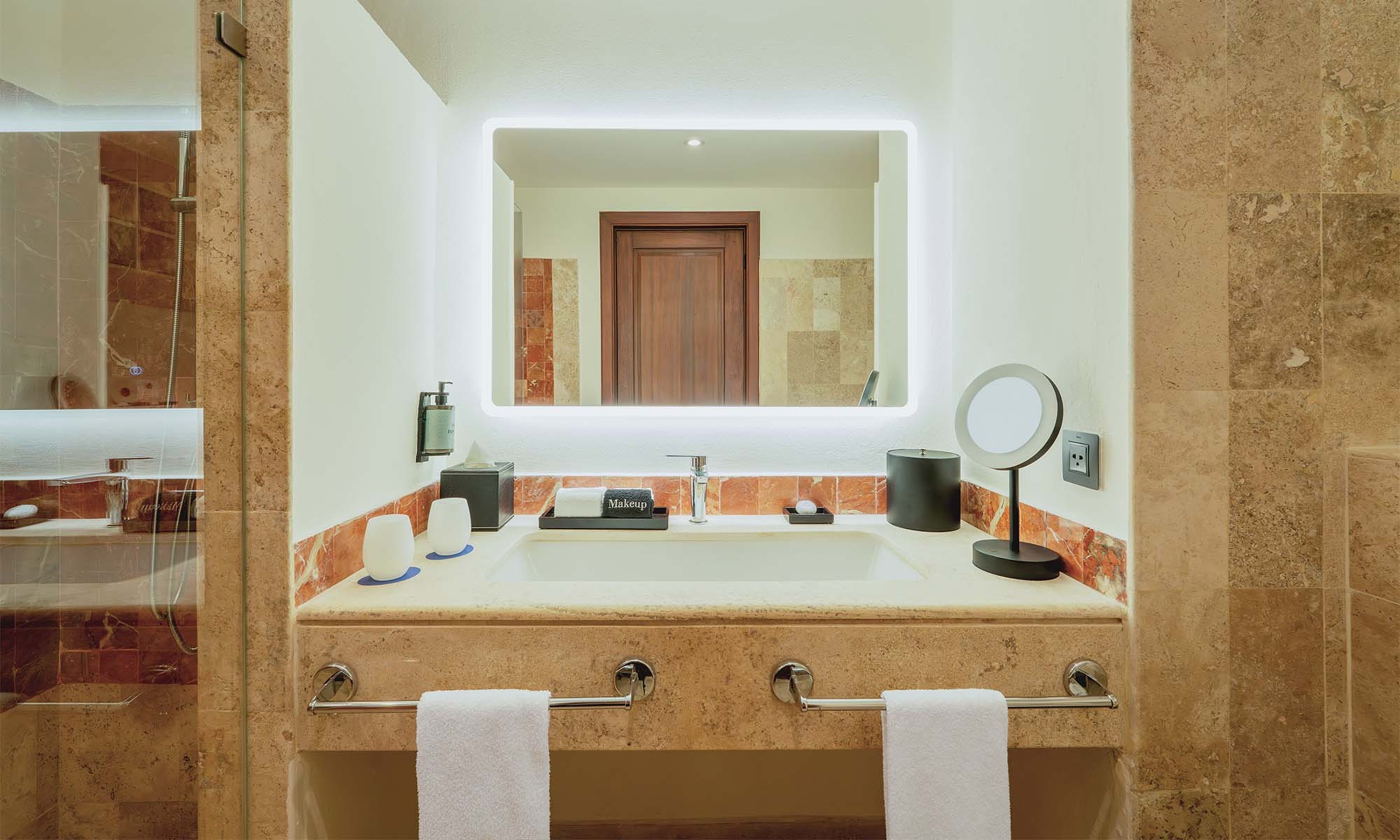 Junior Suite Pool View