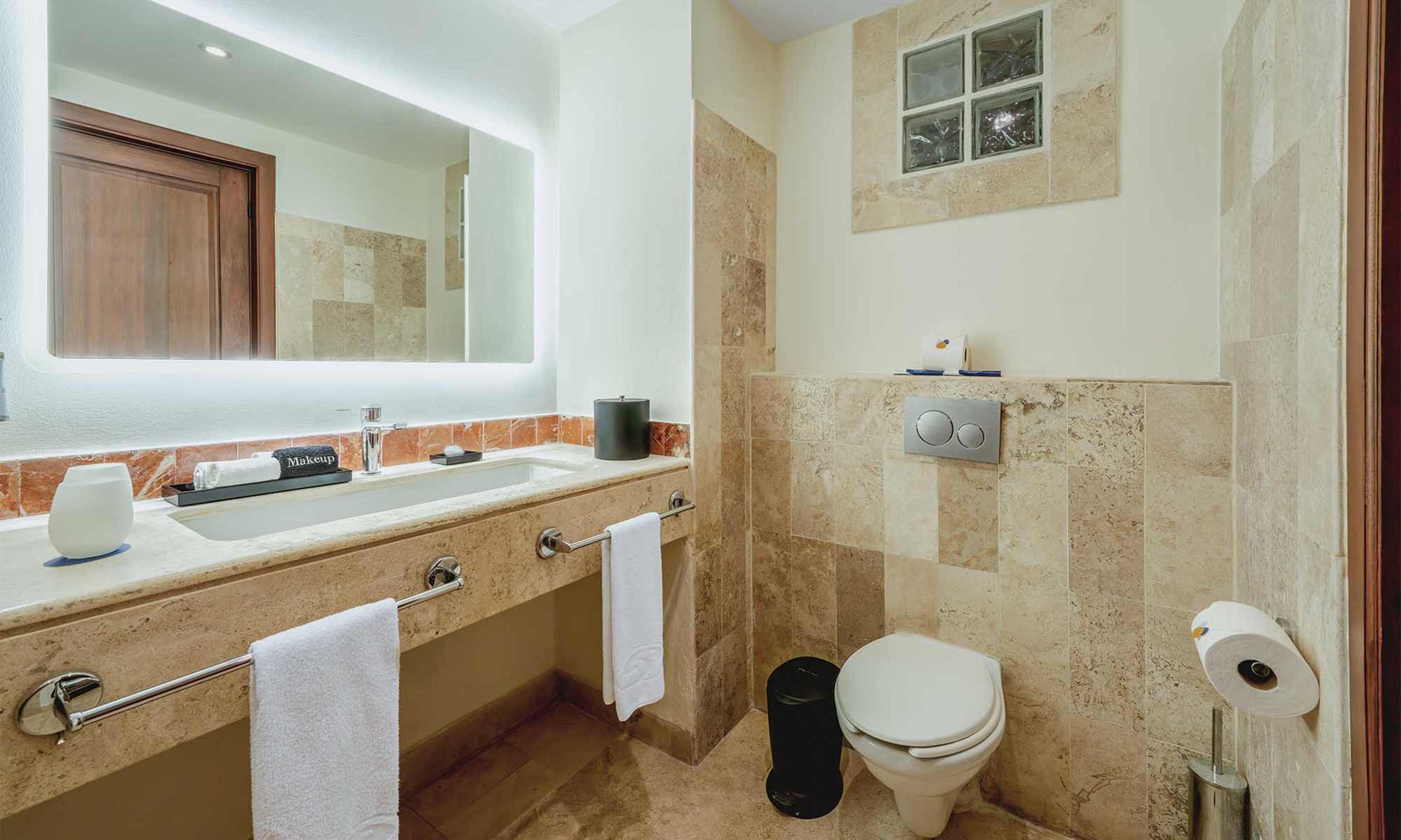 Junior Suite Pool View