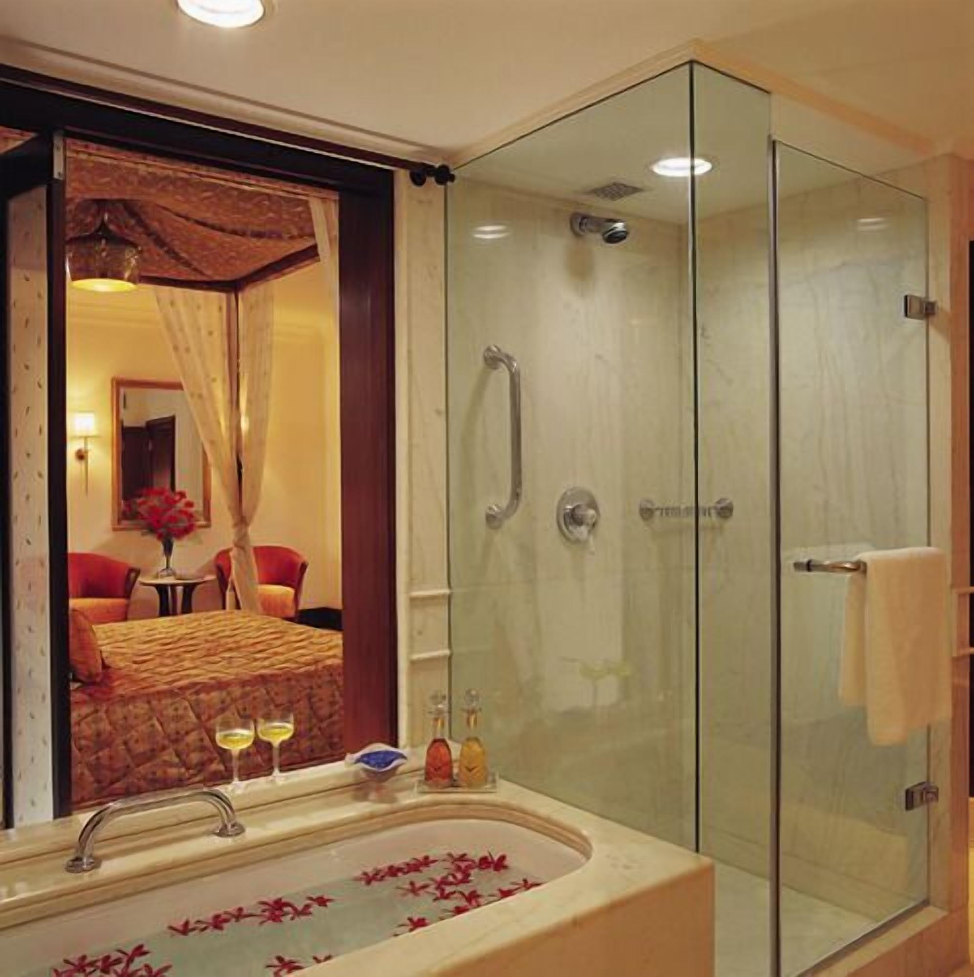 Double King Size Bed