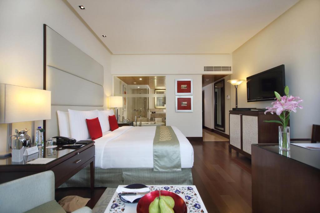 Suite Premier with Views