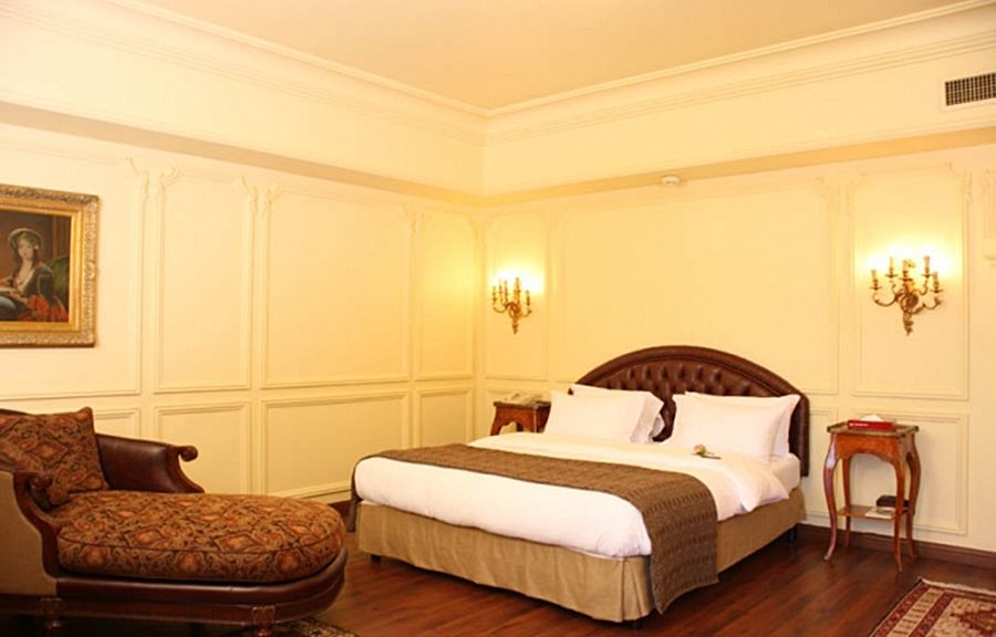 Double Single Business