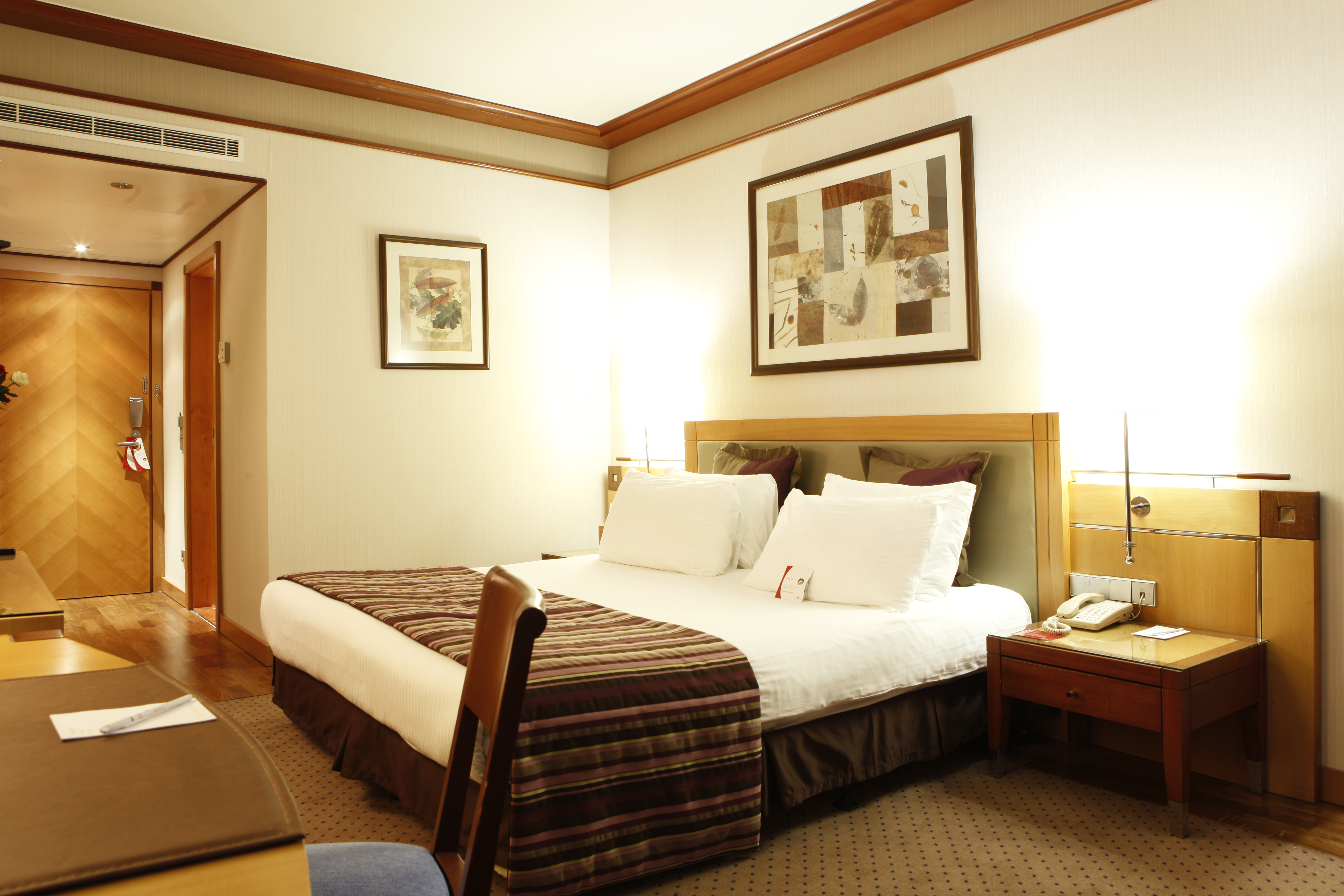 Double or Twin Deluxe