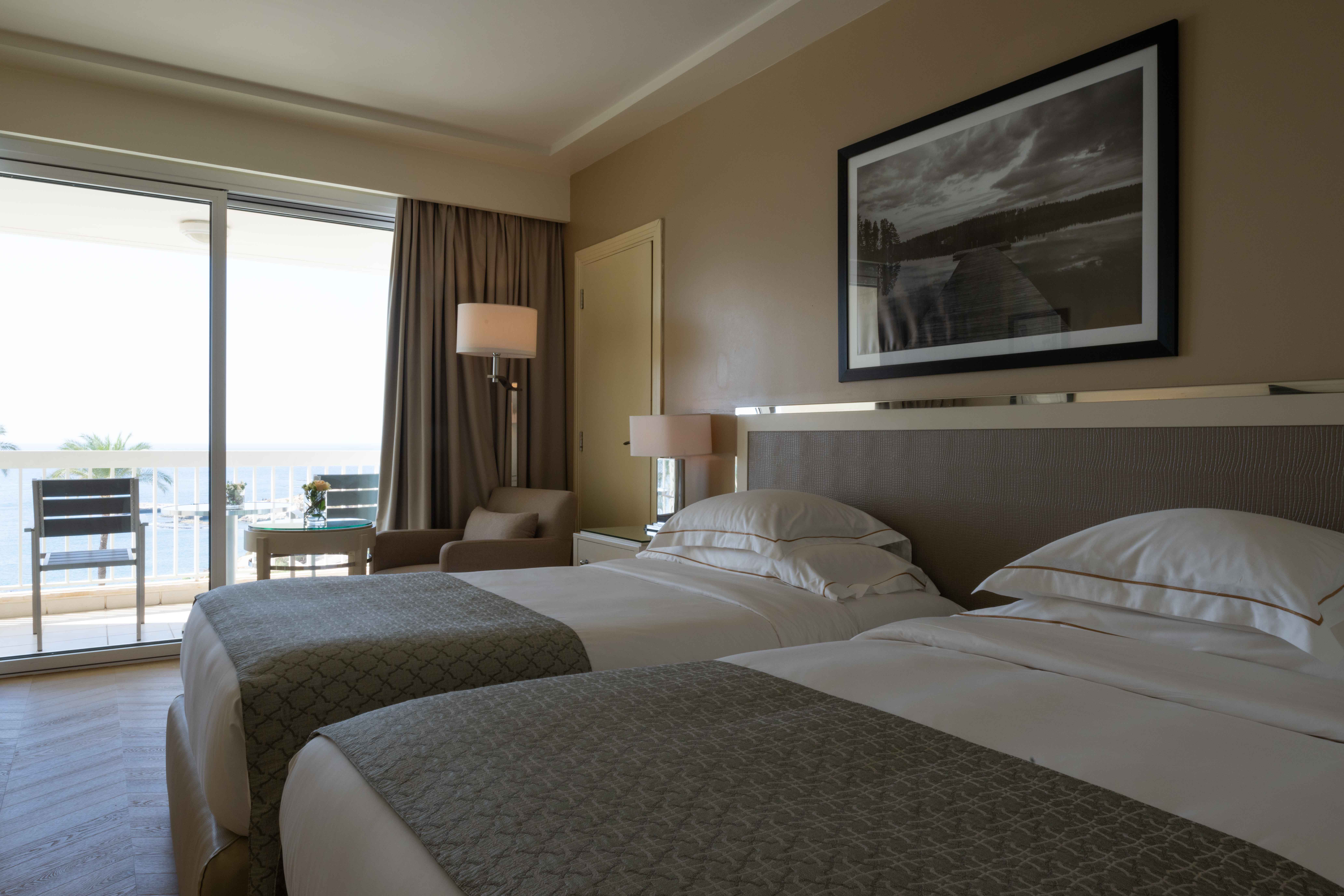 Twin Executive Sea View