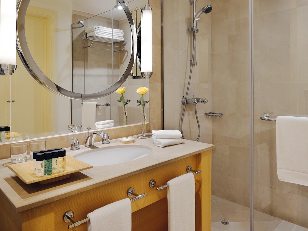 Single Superior City View