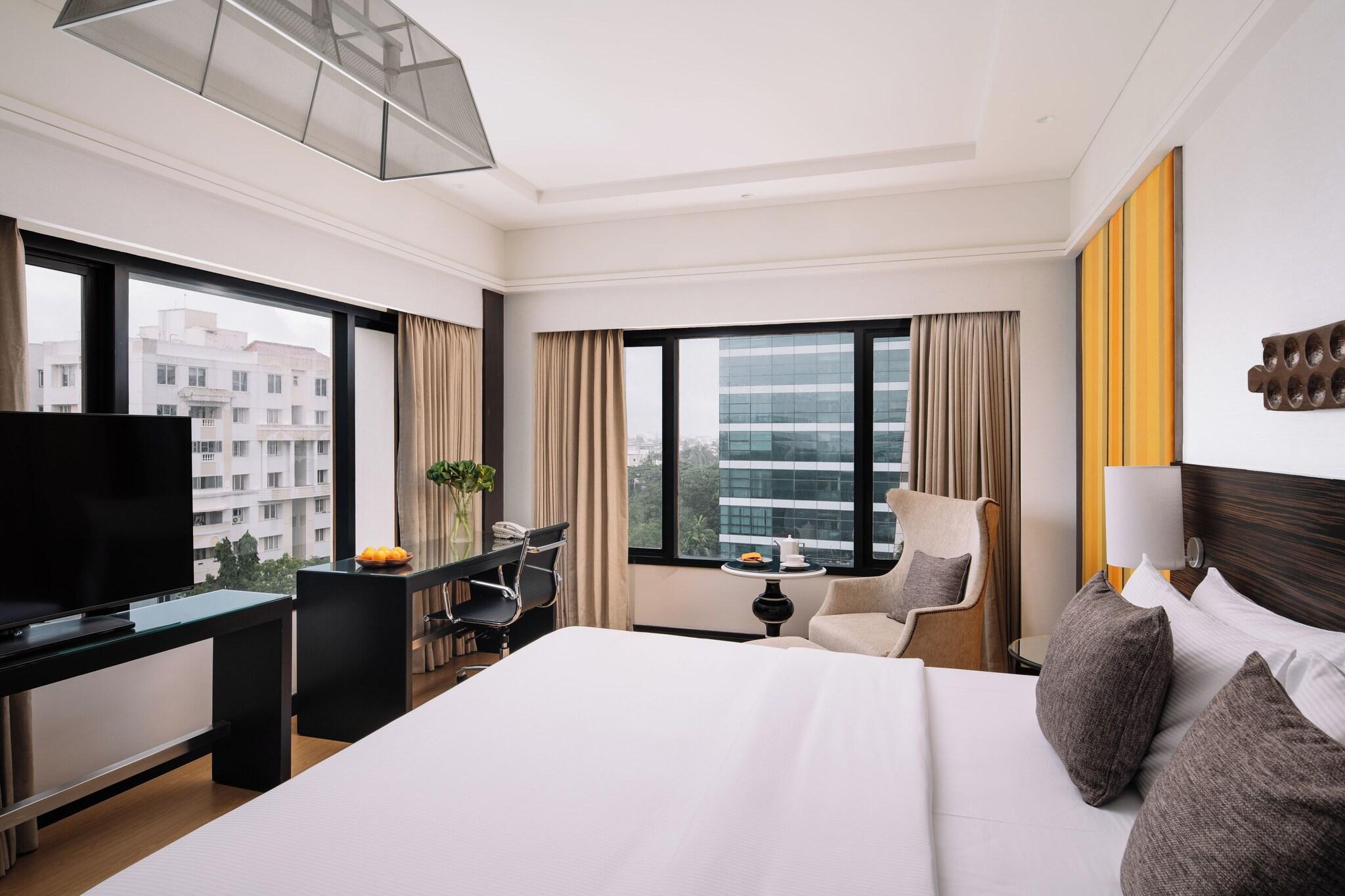 Double Club King Bed