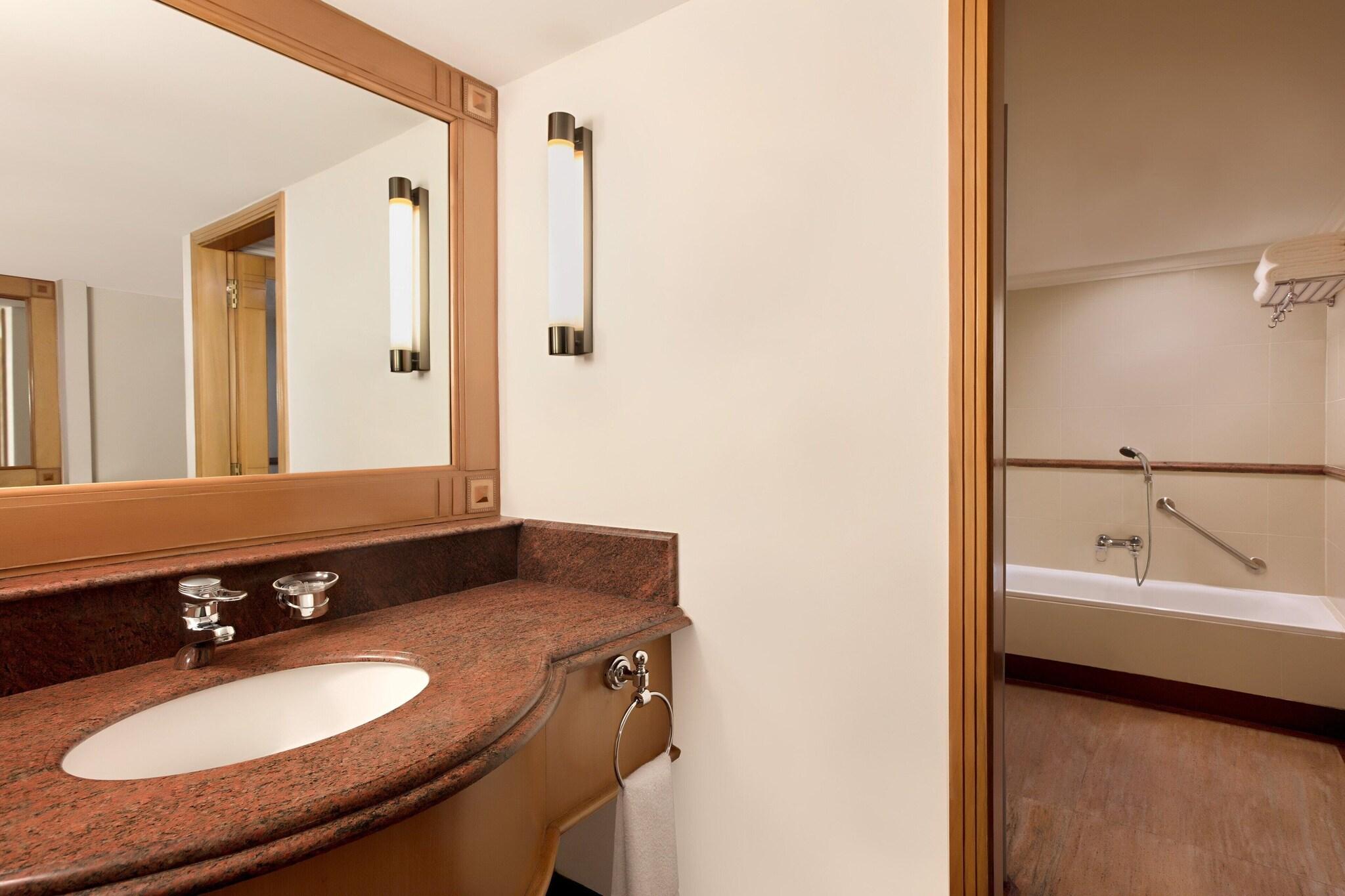 Double Club City View