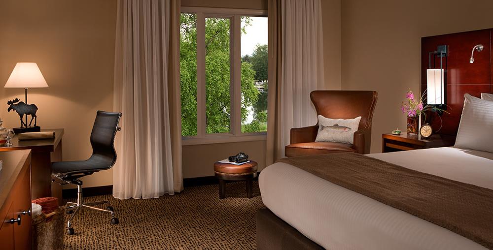 Room Deluxe King Bed