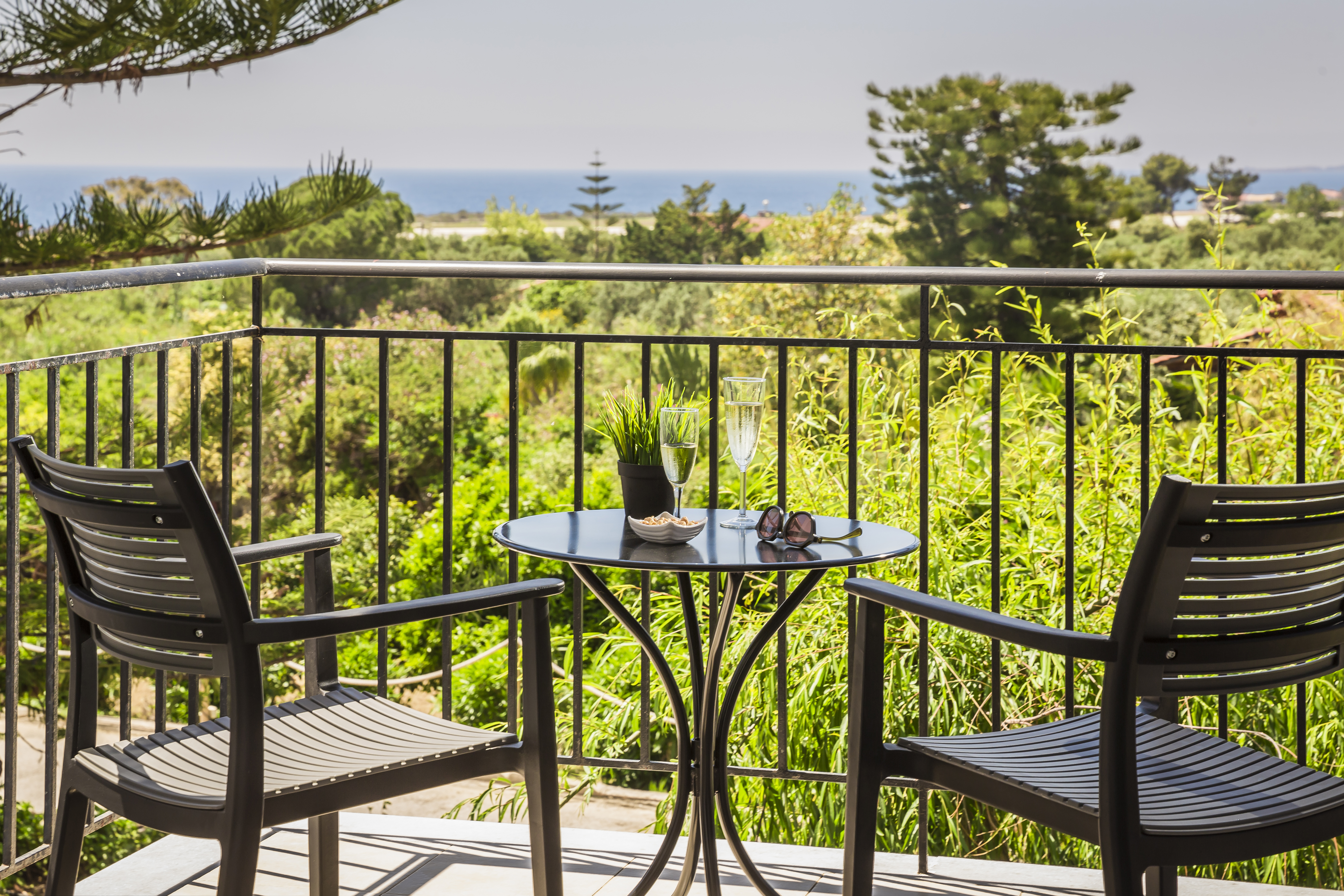 Double or Twin Side Sea View