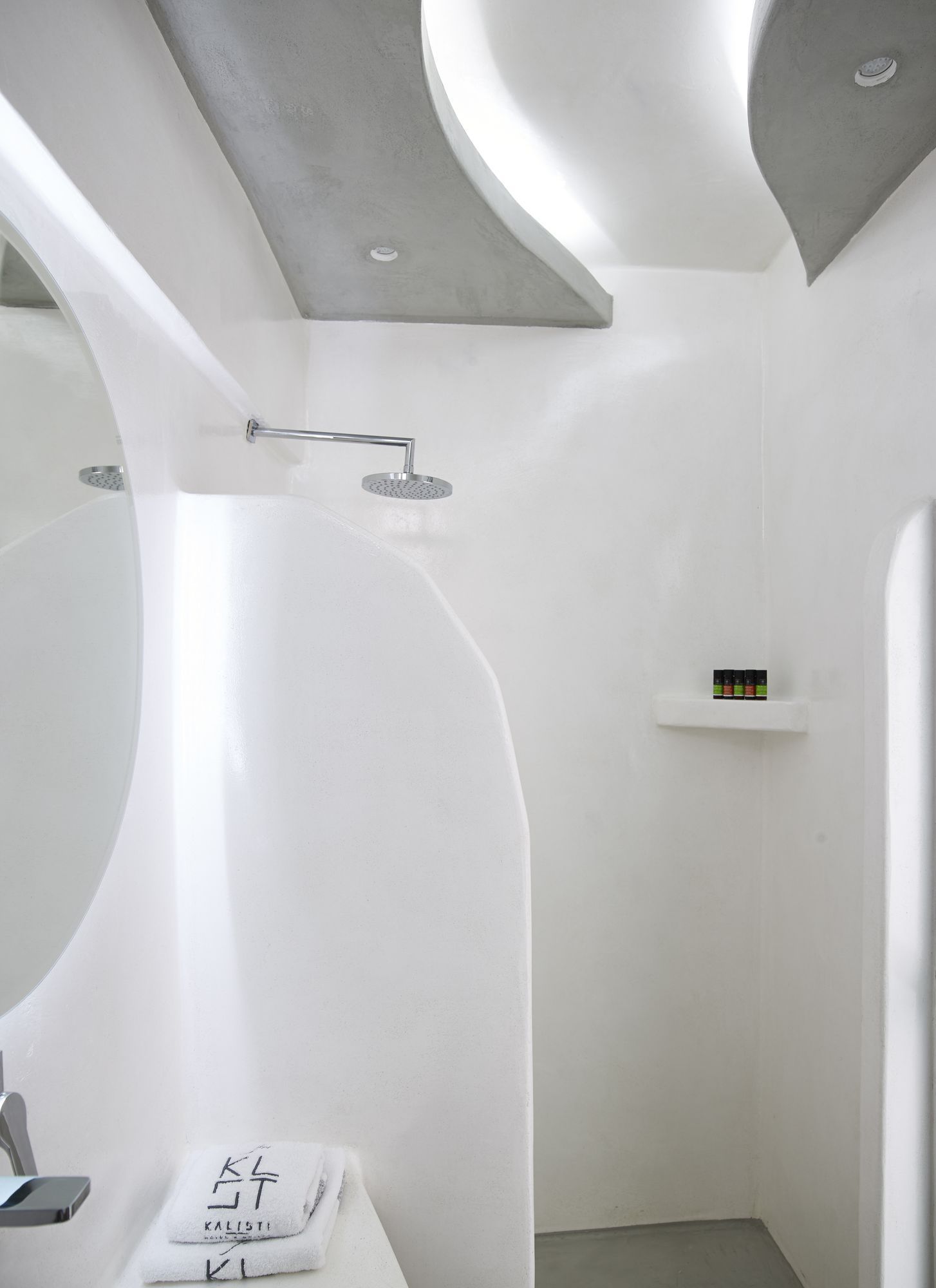 Suite Two Bedrooms One Bathroom