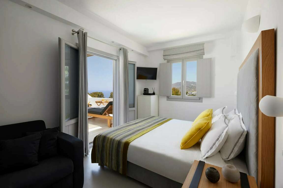 Suite Two Bedrooms One Bathroom