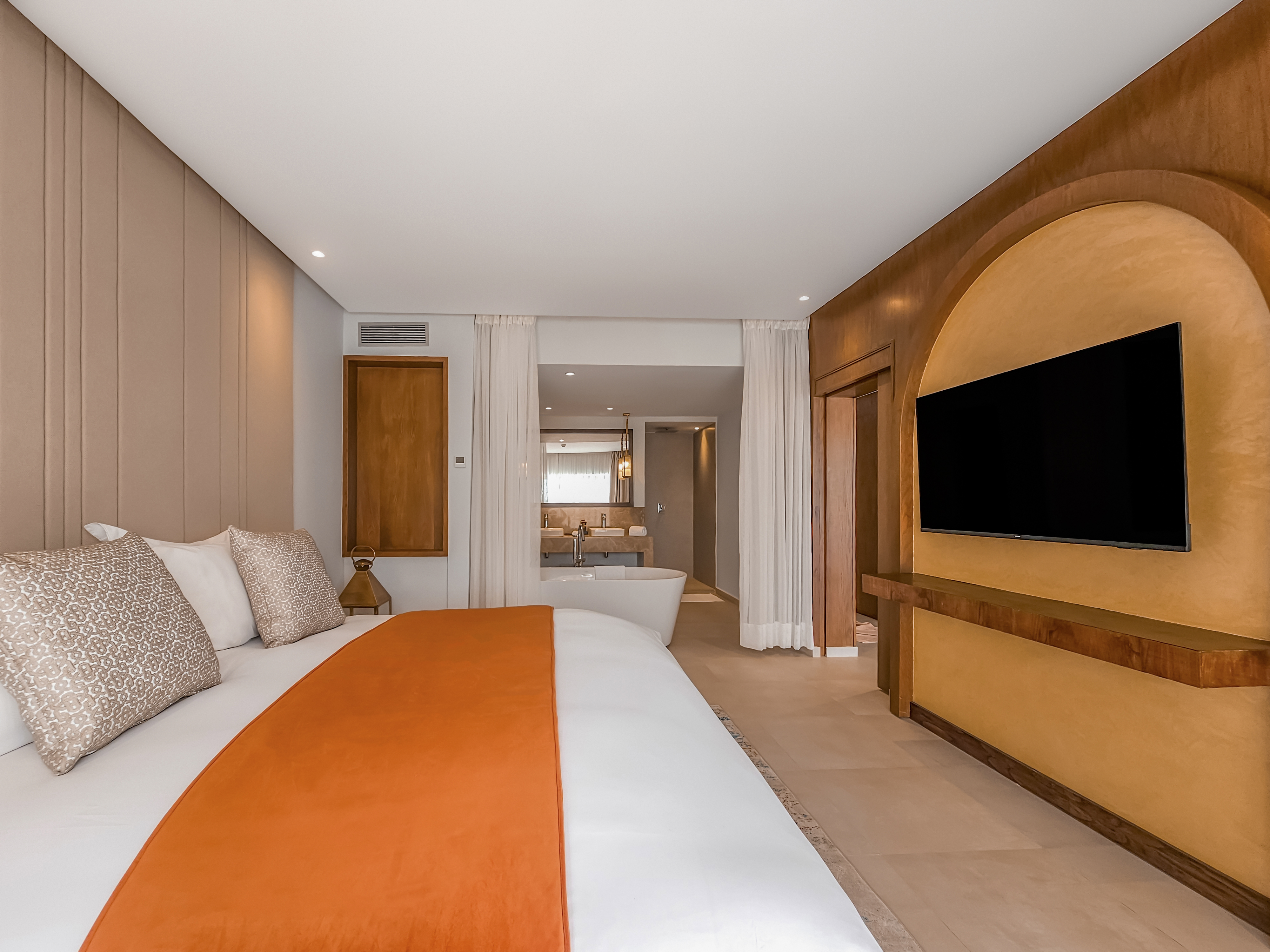 Suite Ocean View King Bed