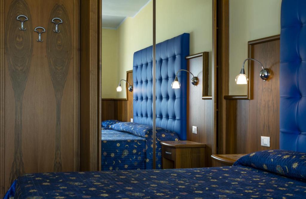 Triple Classic with Balcony