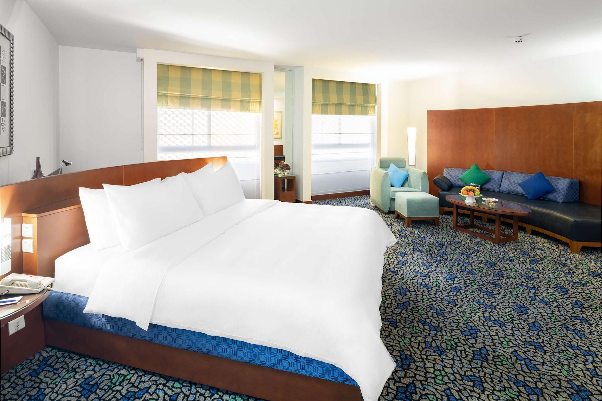 Double Executive King Bed