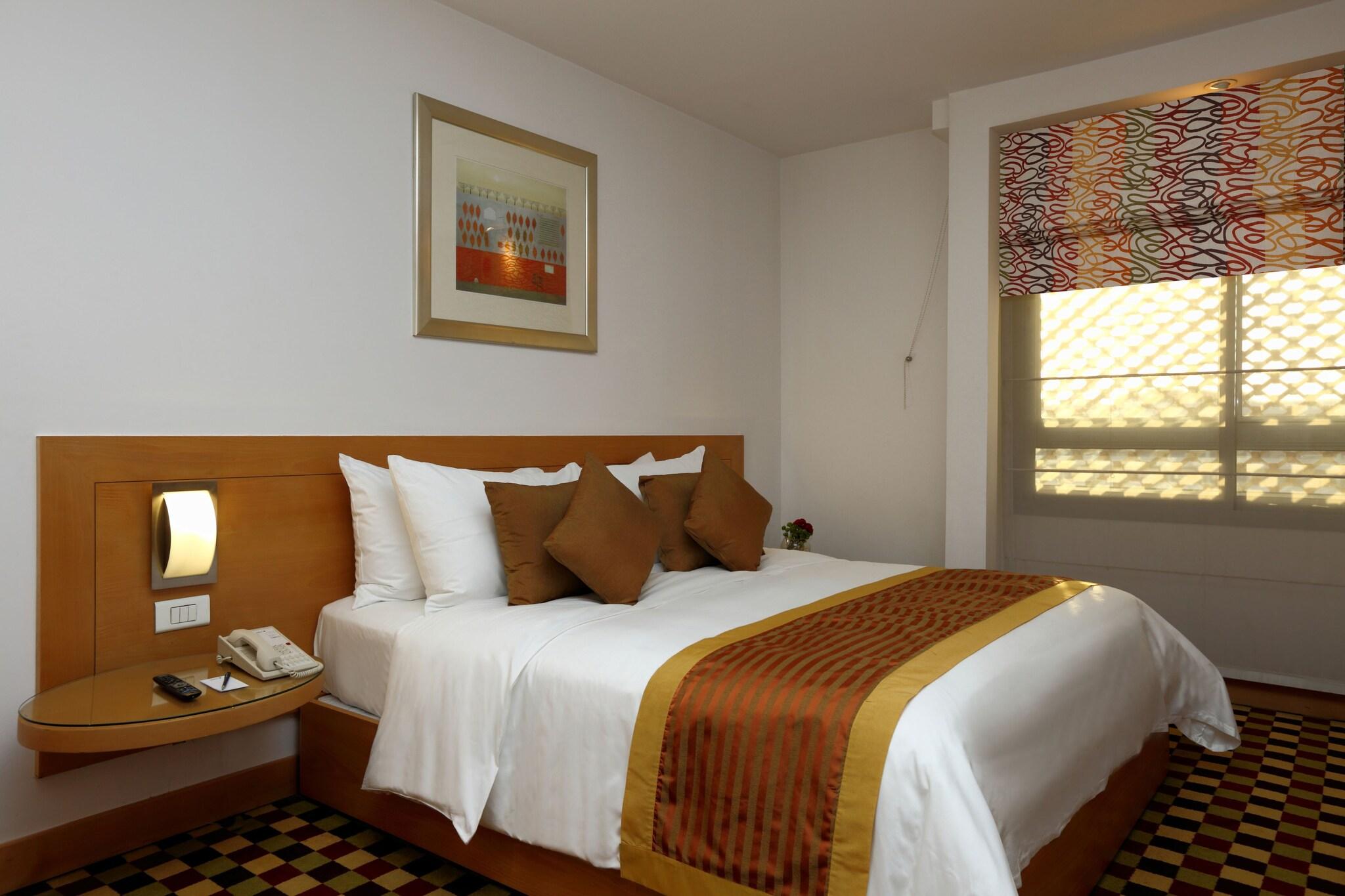 Double Queen Size Bed