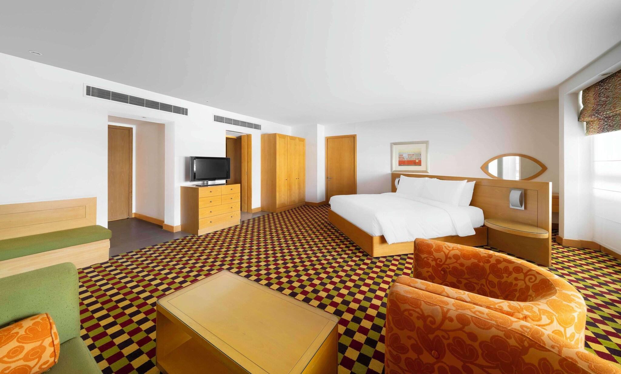 Double Accessible Superior