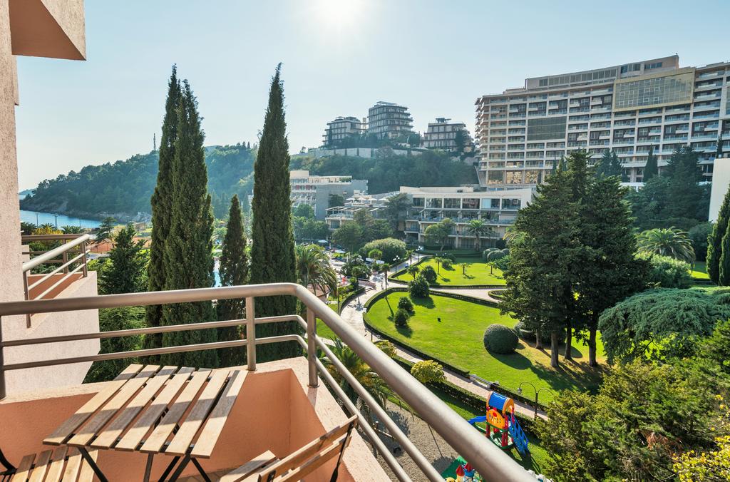 Double Garden View
