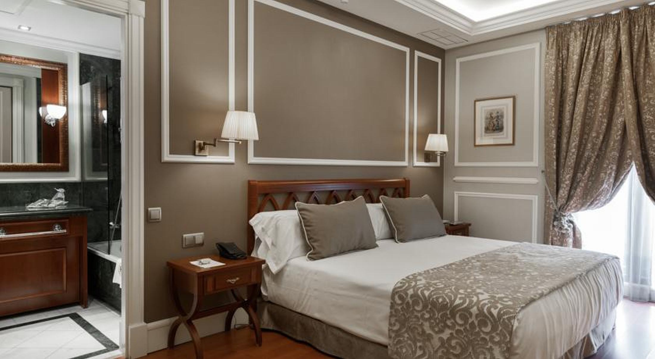 Double or Twin Standard