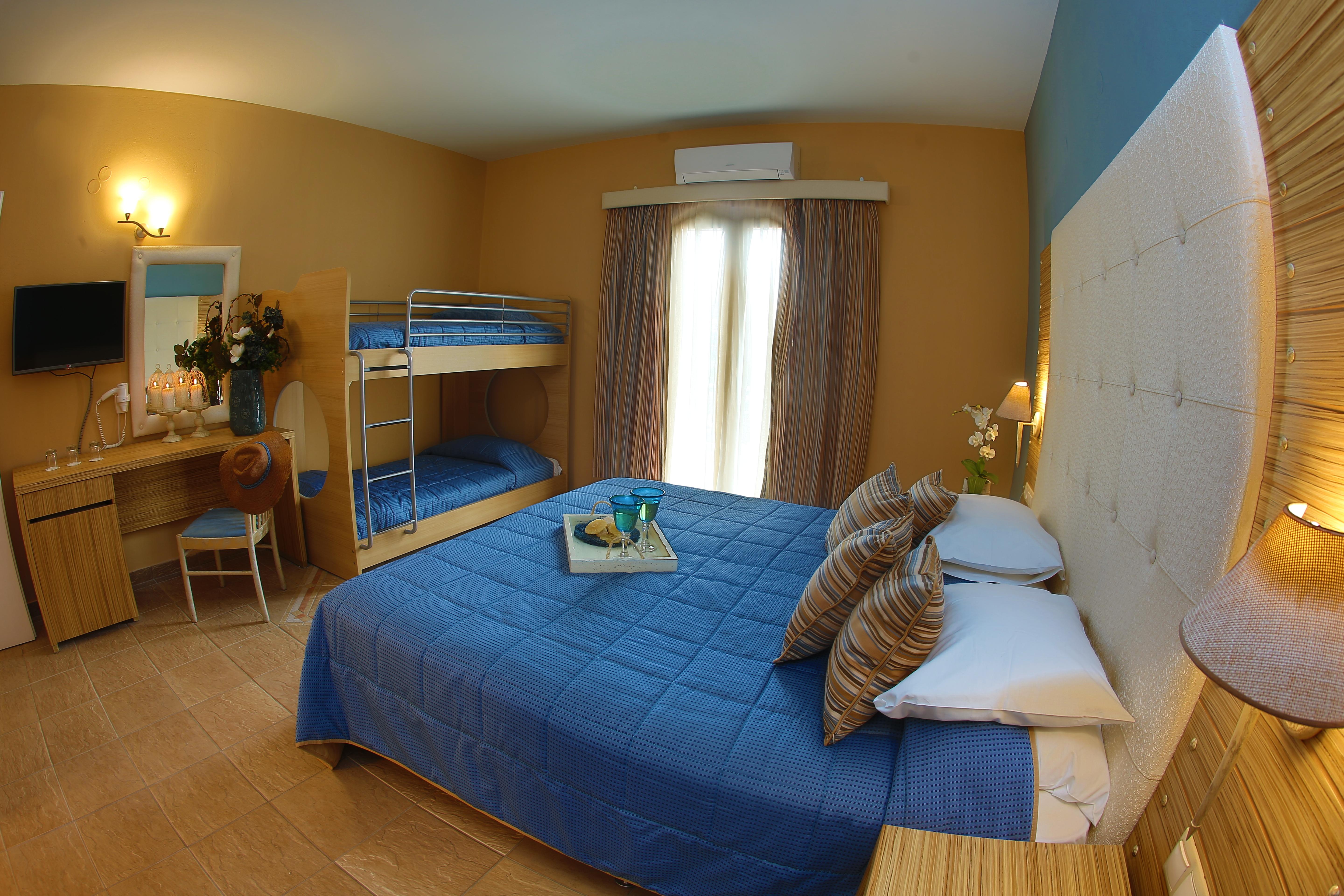 Family Room Capacity 4