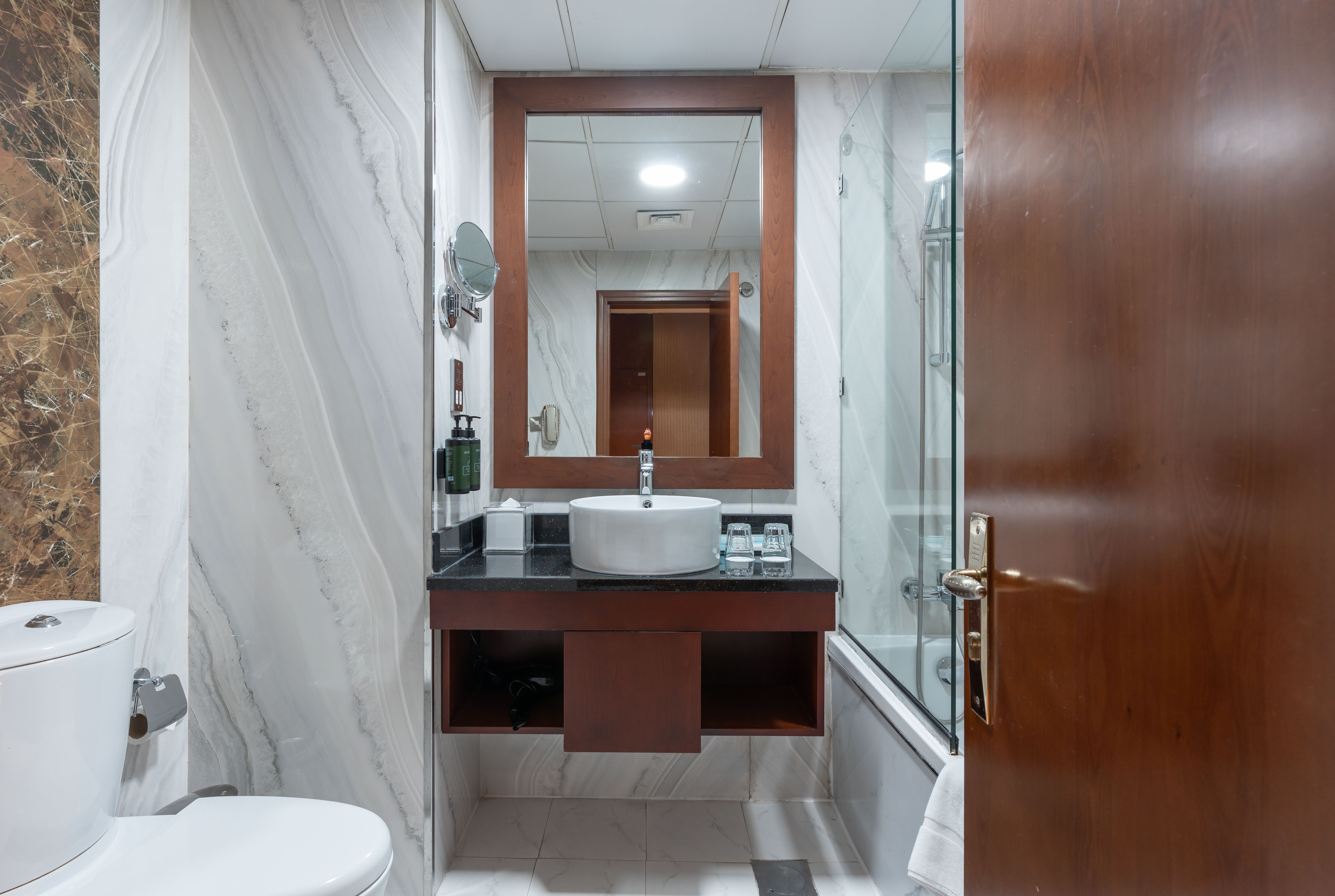 Junior Suite Two Queen Beds Non Smoking