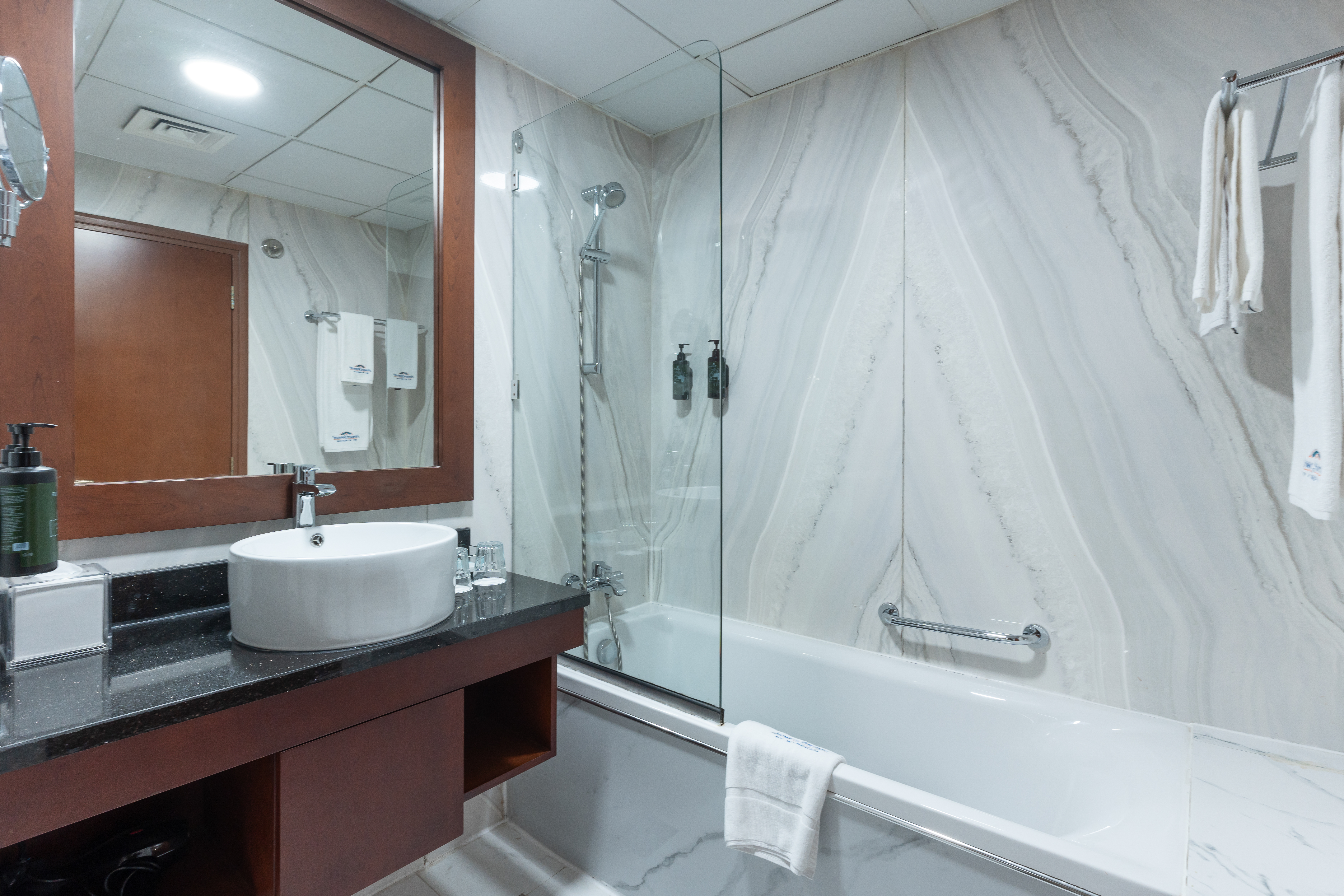 Junior Suite Two Queen Beds Non Smoking