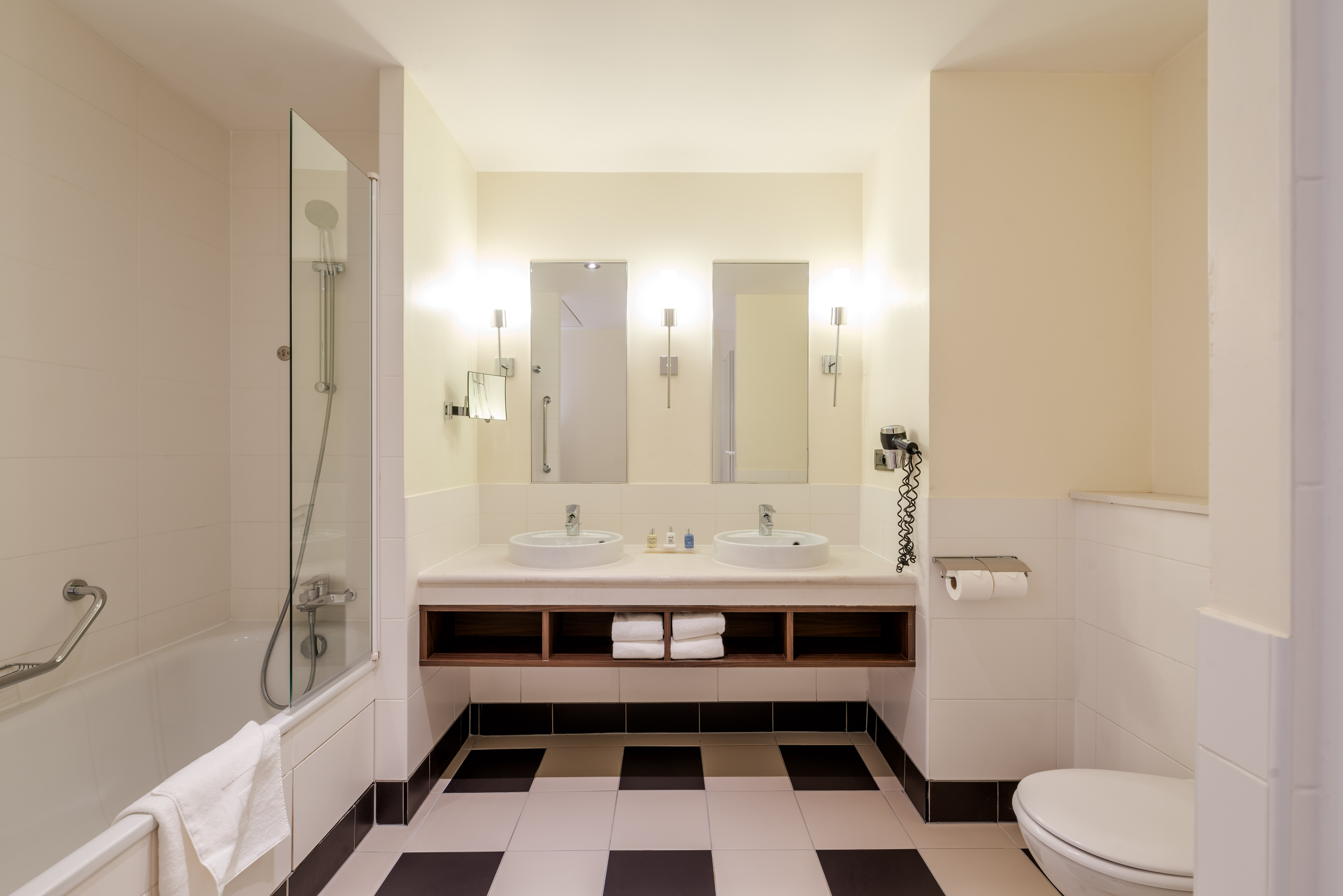 Junior Suite Standard