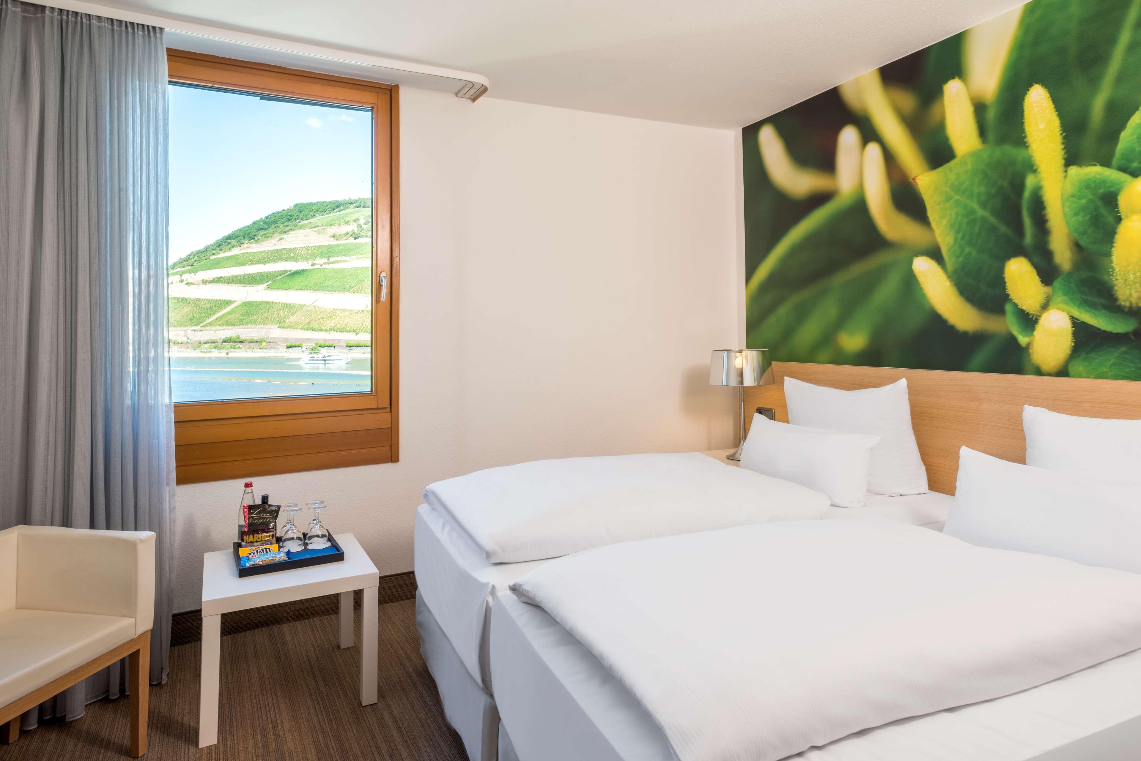 Double Single with Views