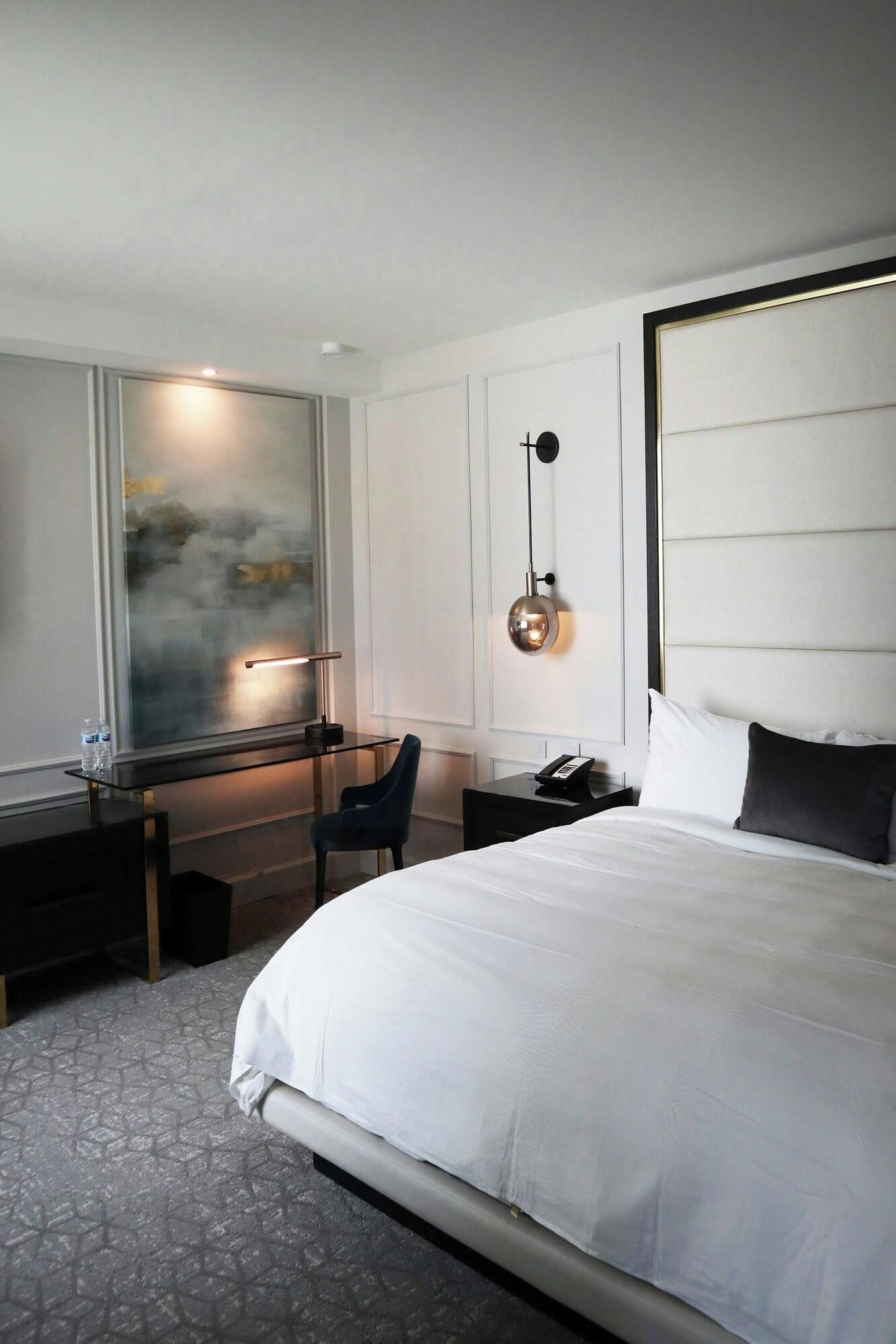 Suite King Bed Non Smoking