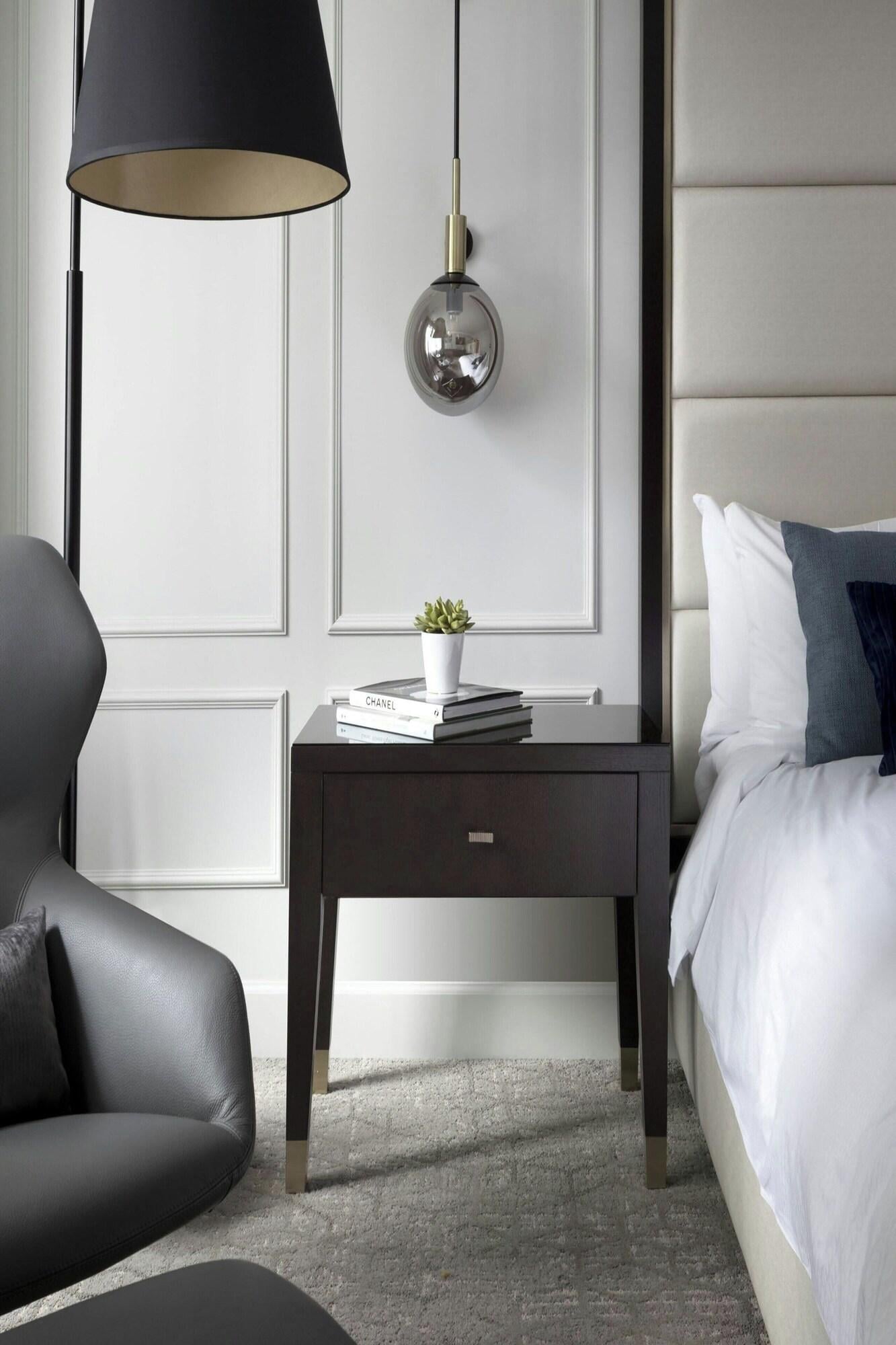 Double Accessible King Size Bed