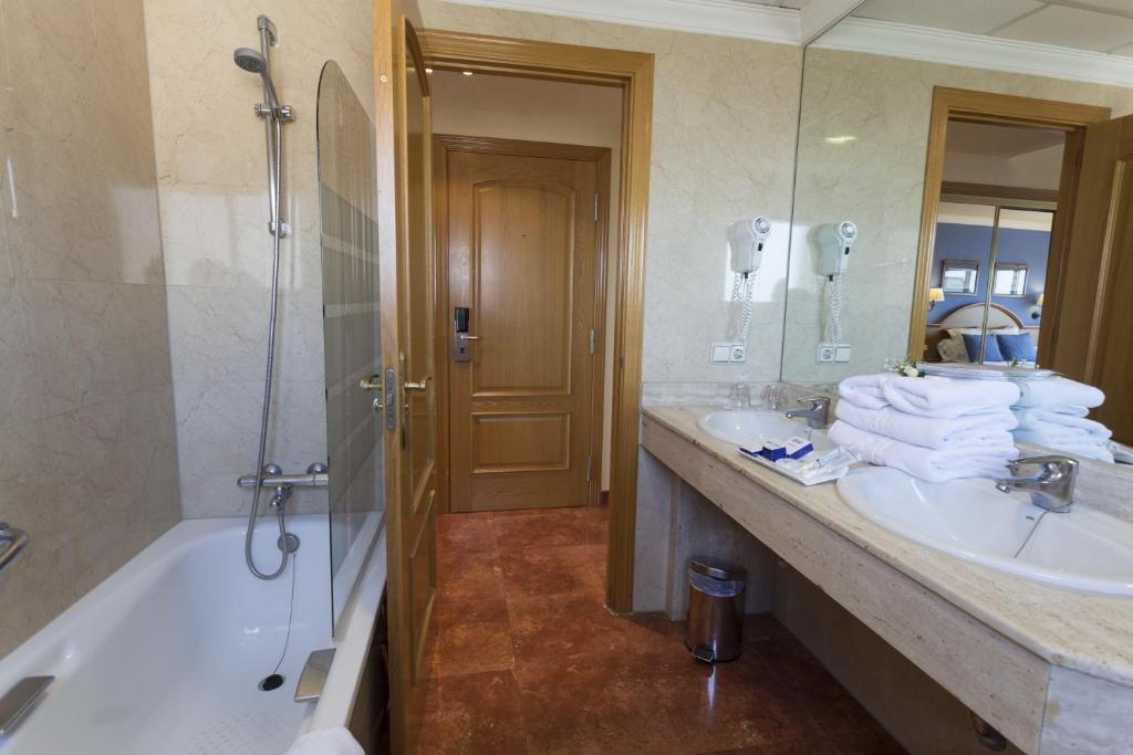 Double or Twin Superior