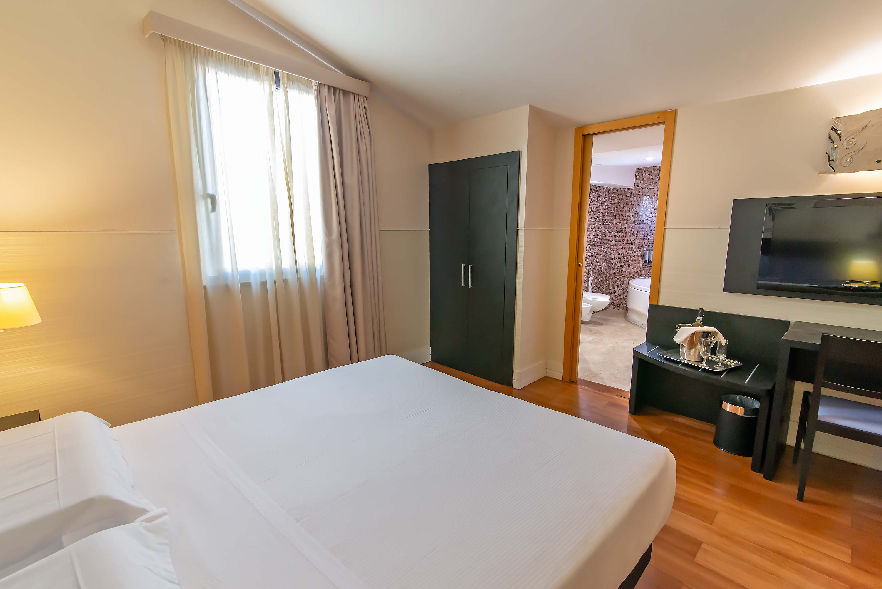 Double Deluxe with Jacuzzi