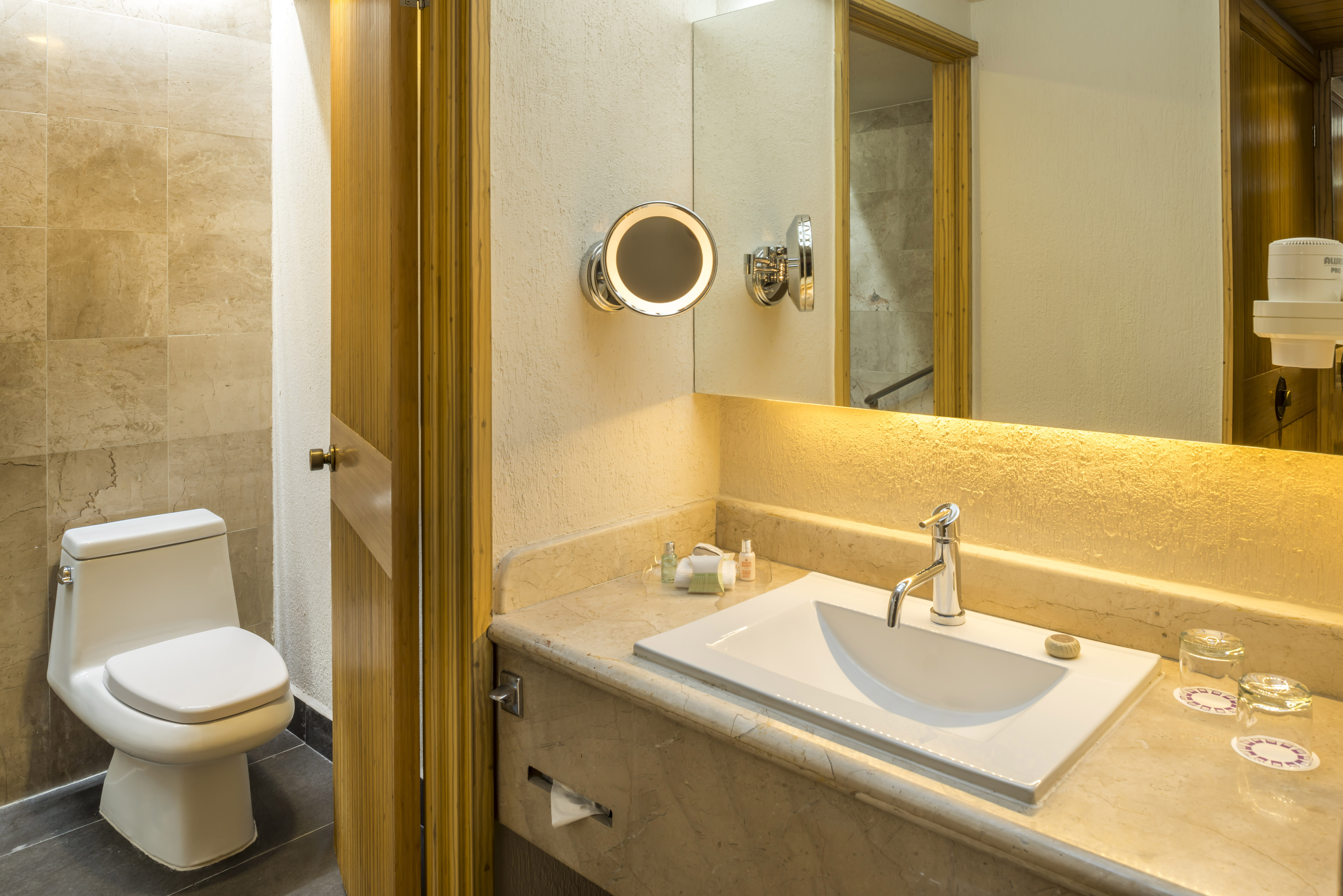 Double Deluxe King Bed