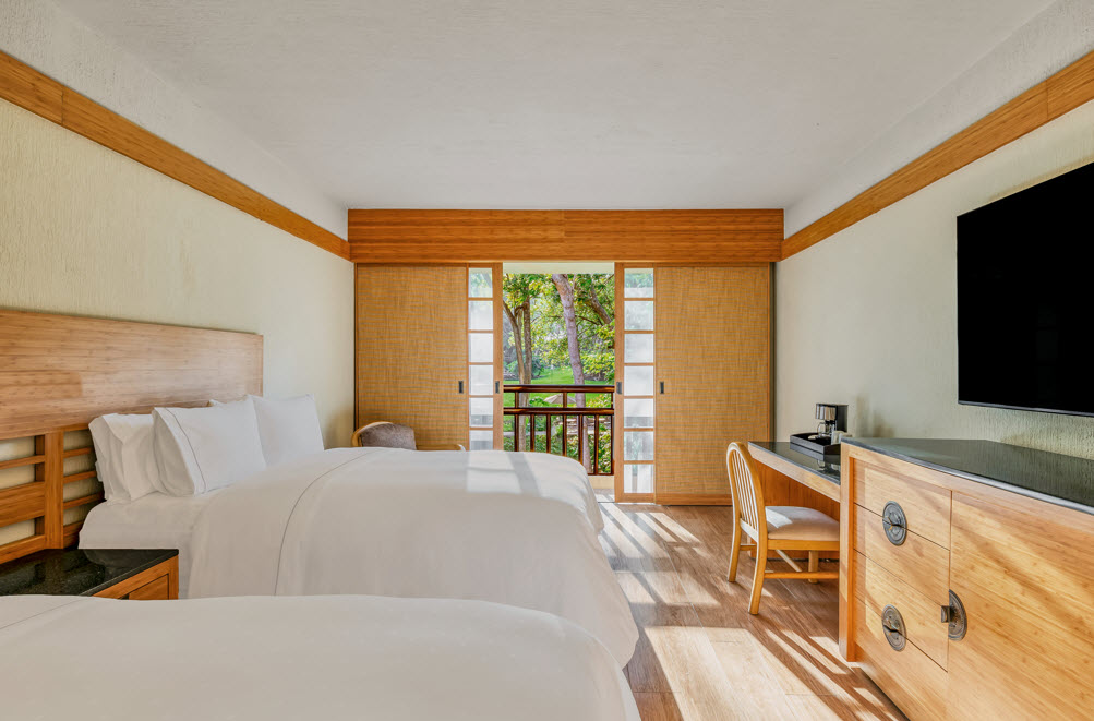 Double Deluxe Pool View