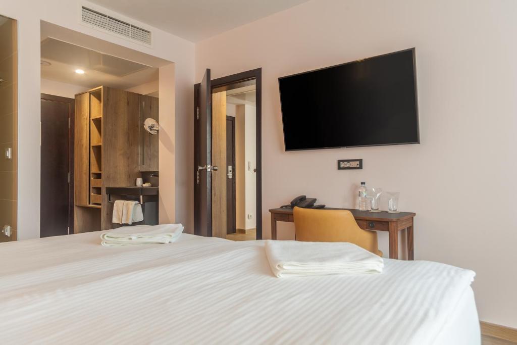 Apartment Two Bedrooms One Bathroom