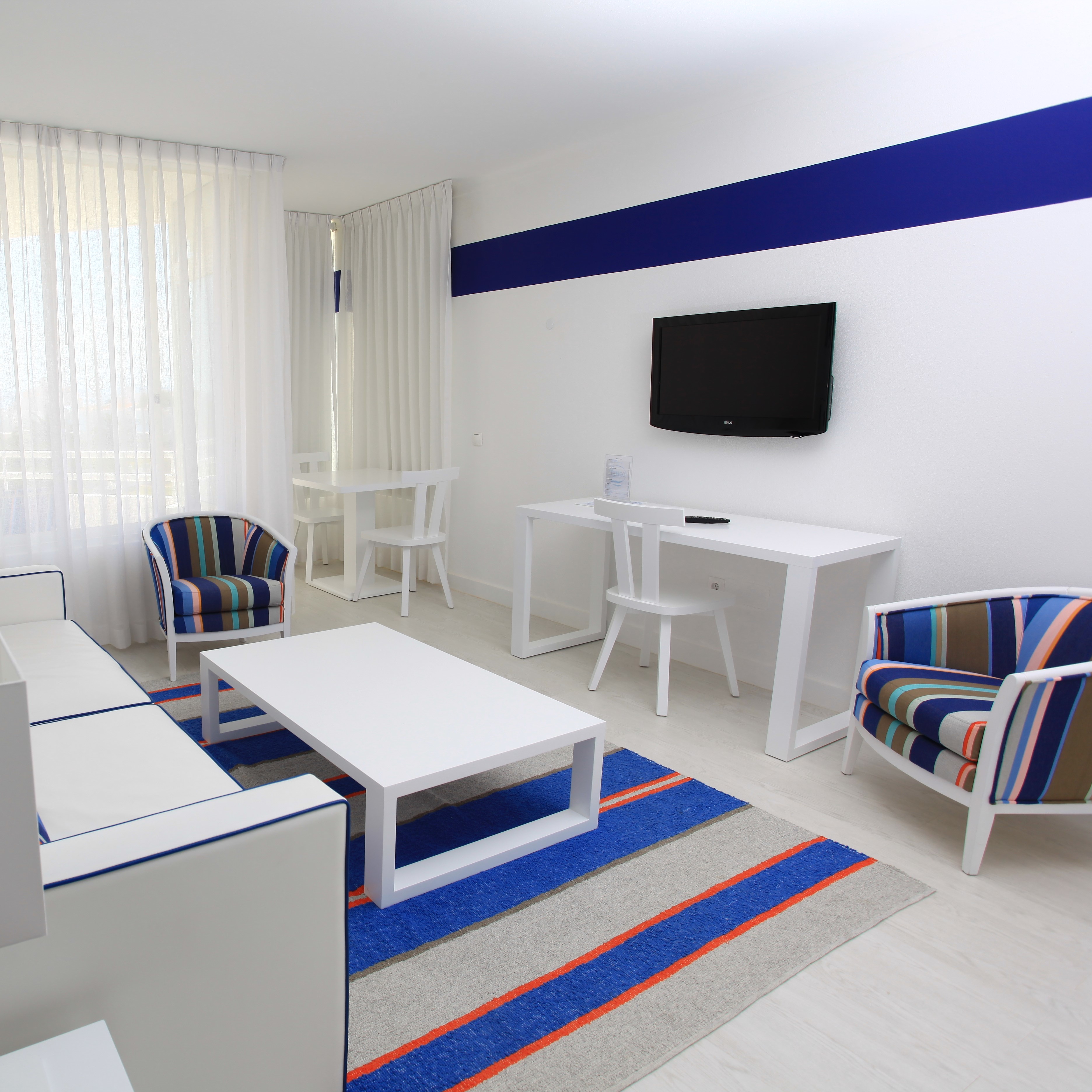 Apartment Pool View One Bedroom