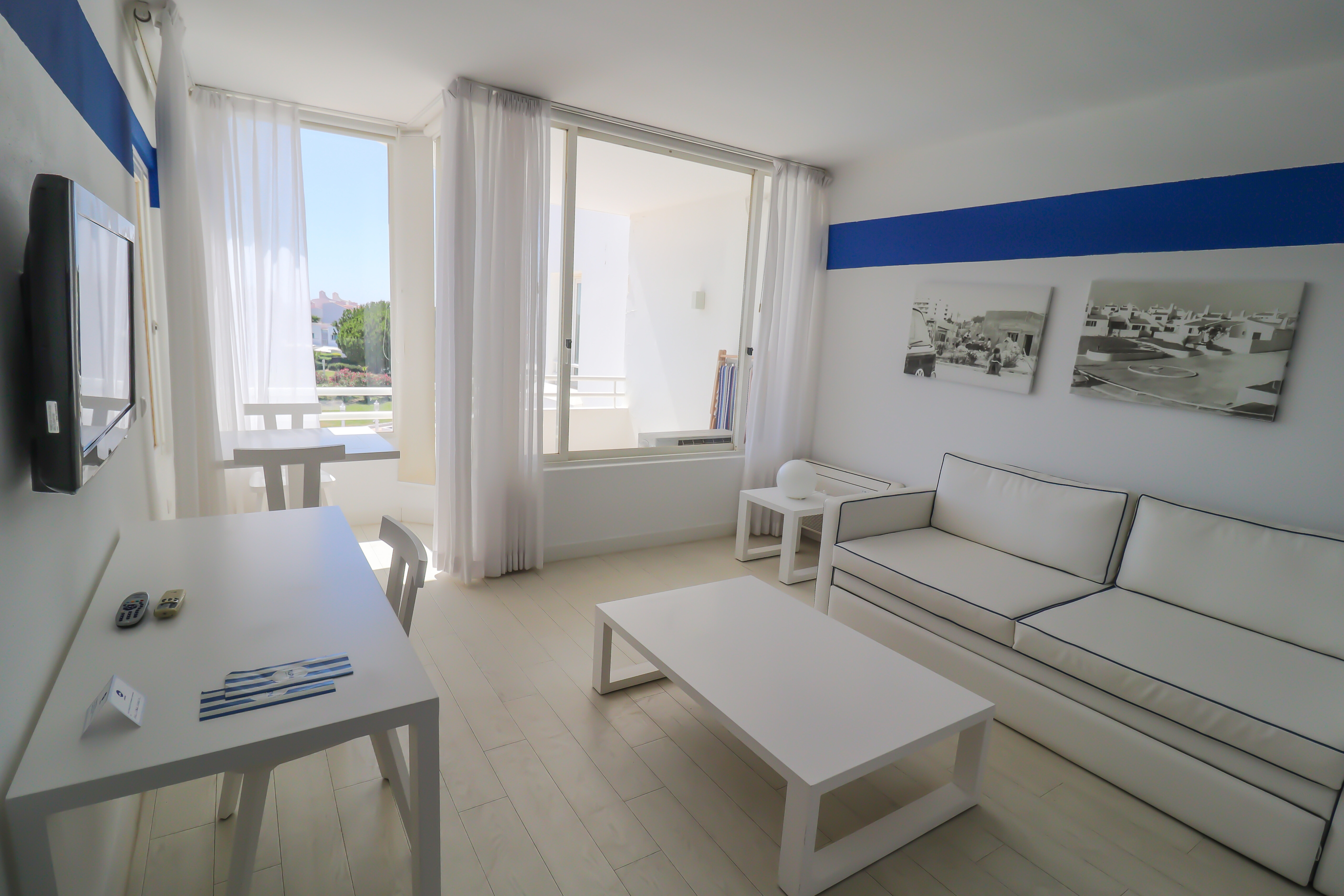 Apartment Pool View One Bedroom