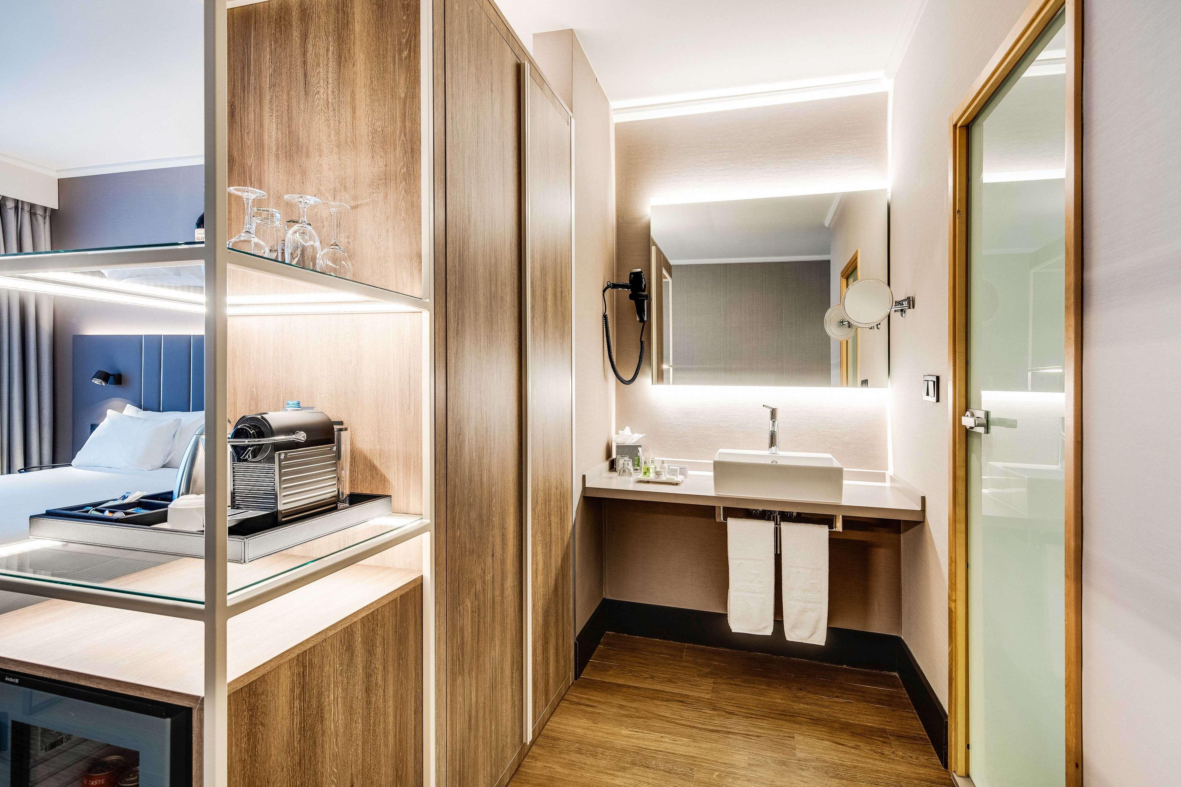 Family Room Standard