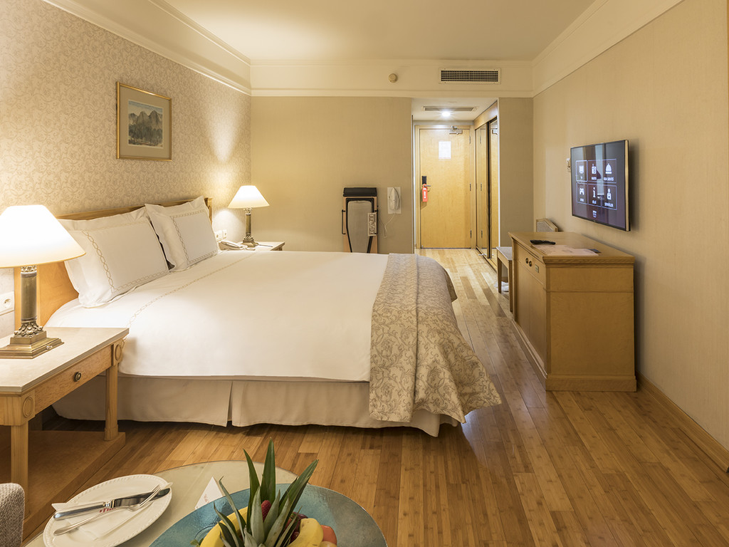 Family Room Capacity 5