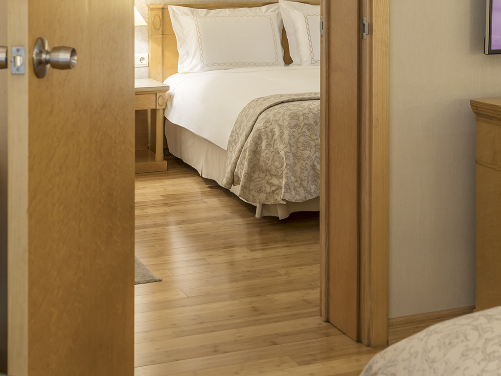 Family Room Capacity 5