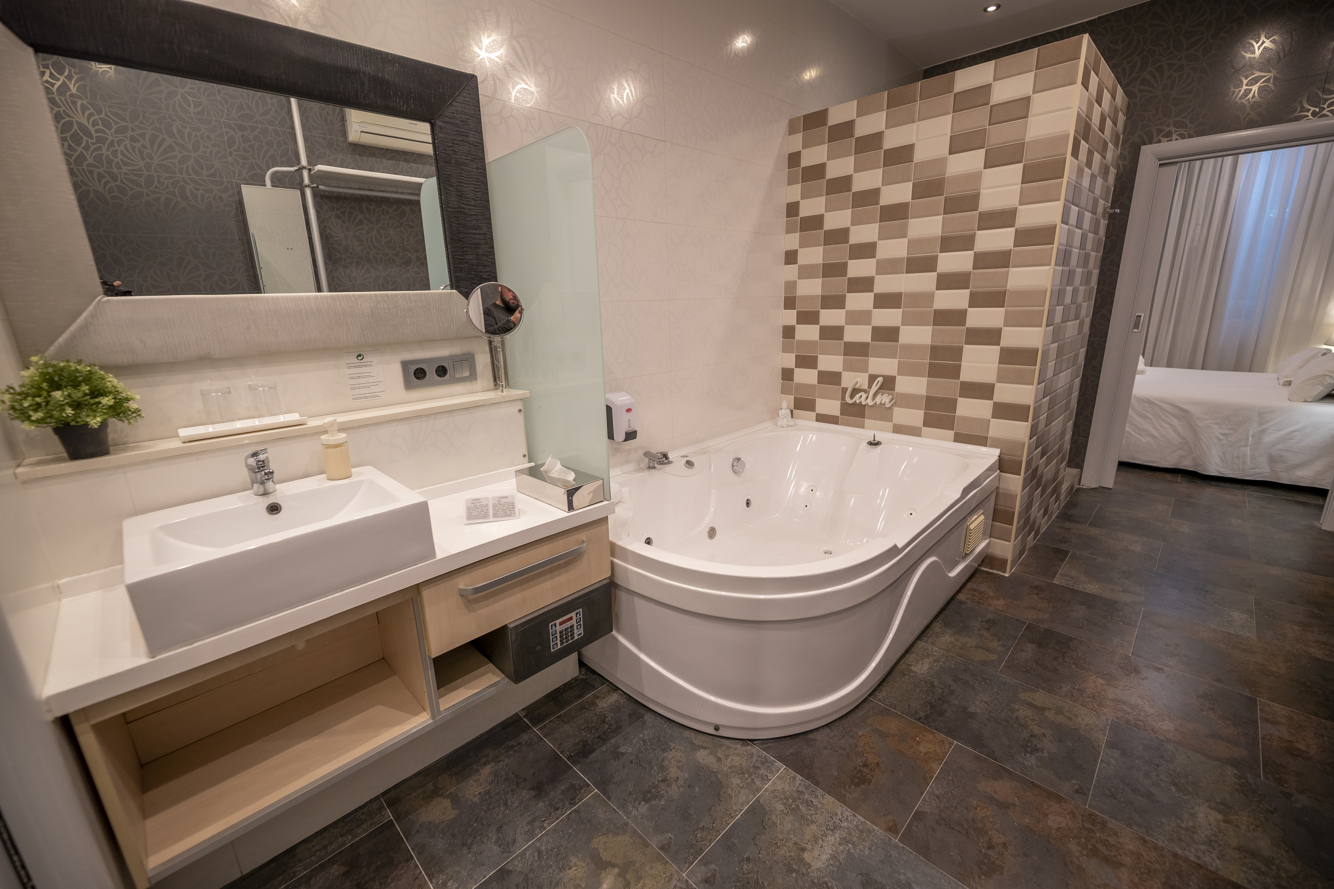 Junior Suite Standard