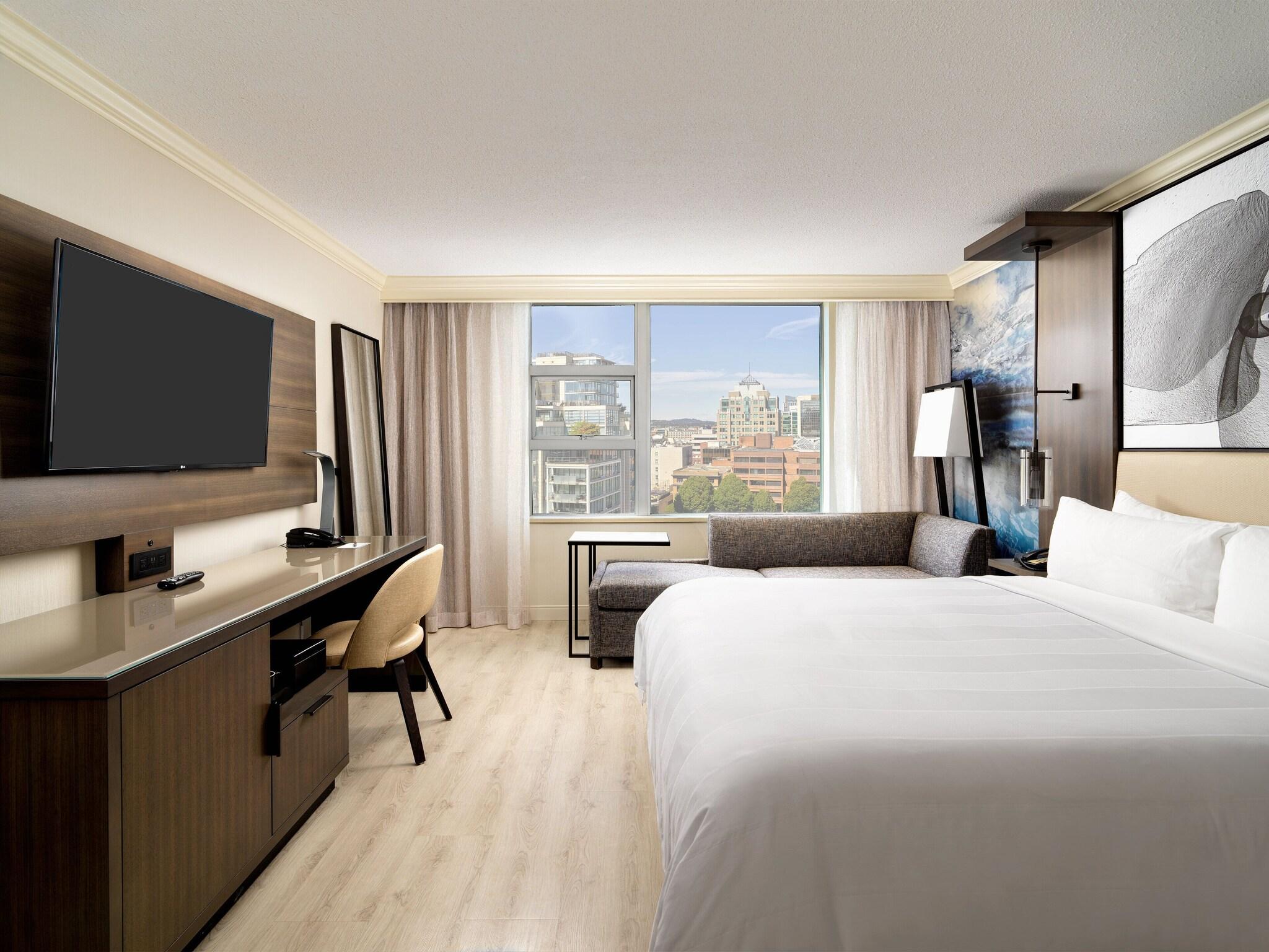 Double Deluxe King Bed