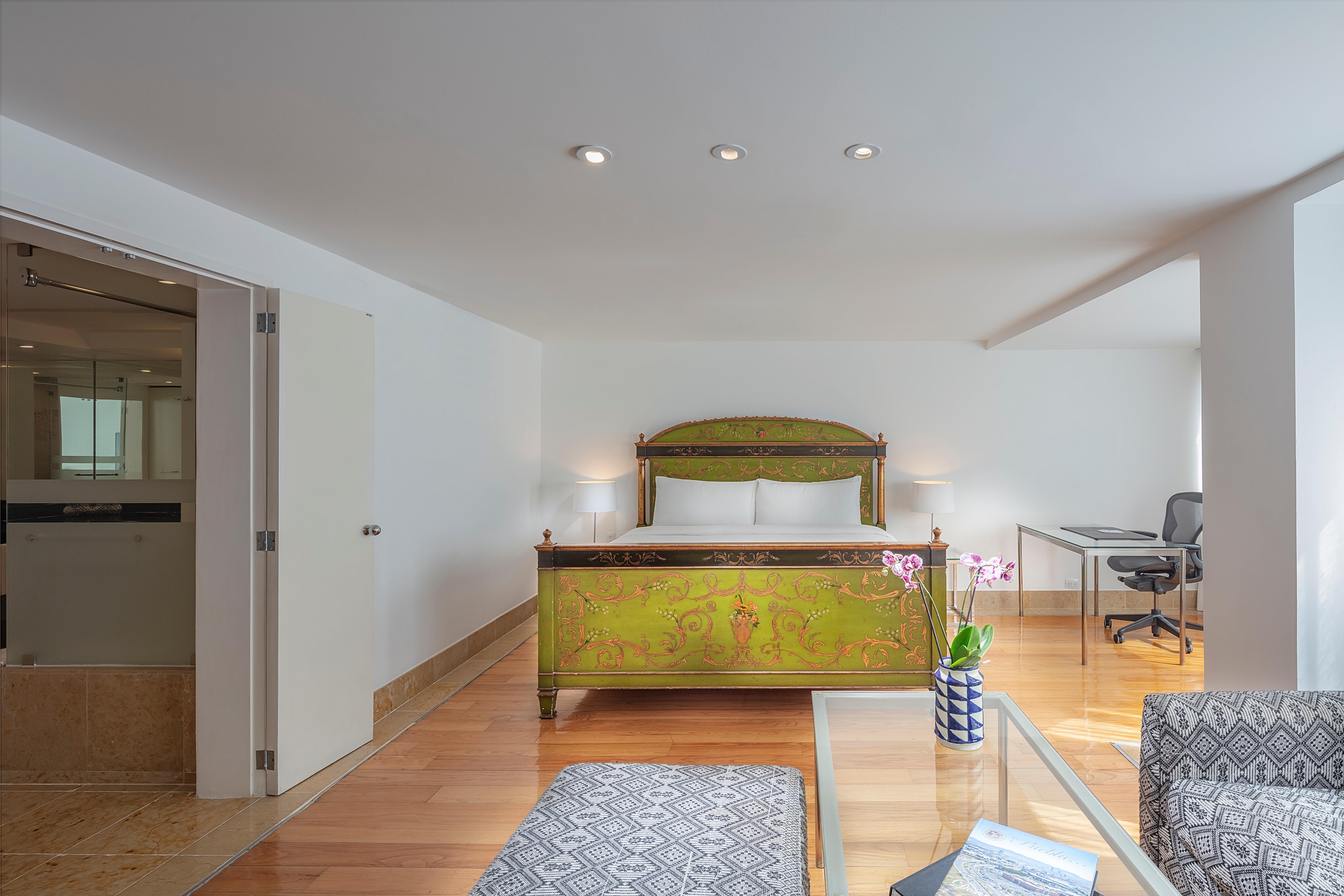 Junior Suite King Size Bed