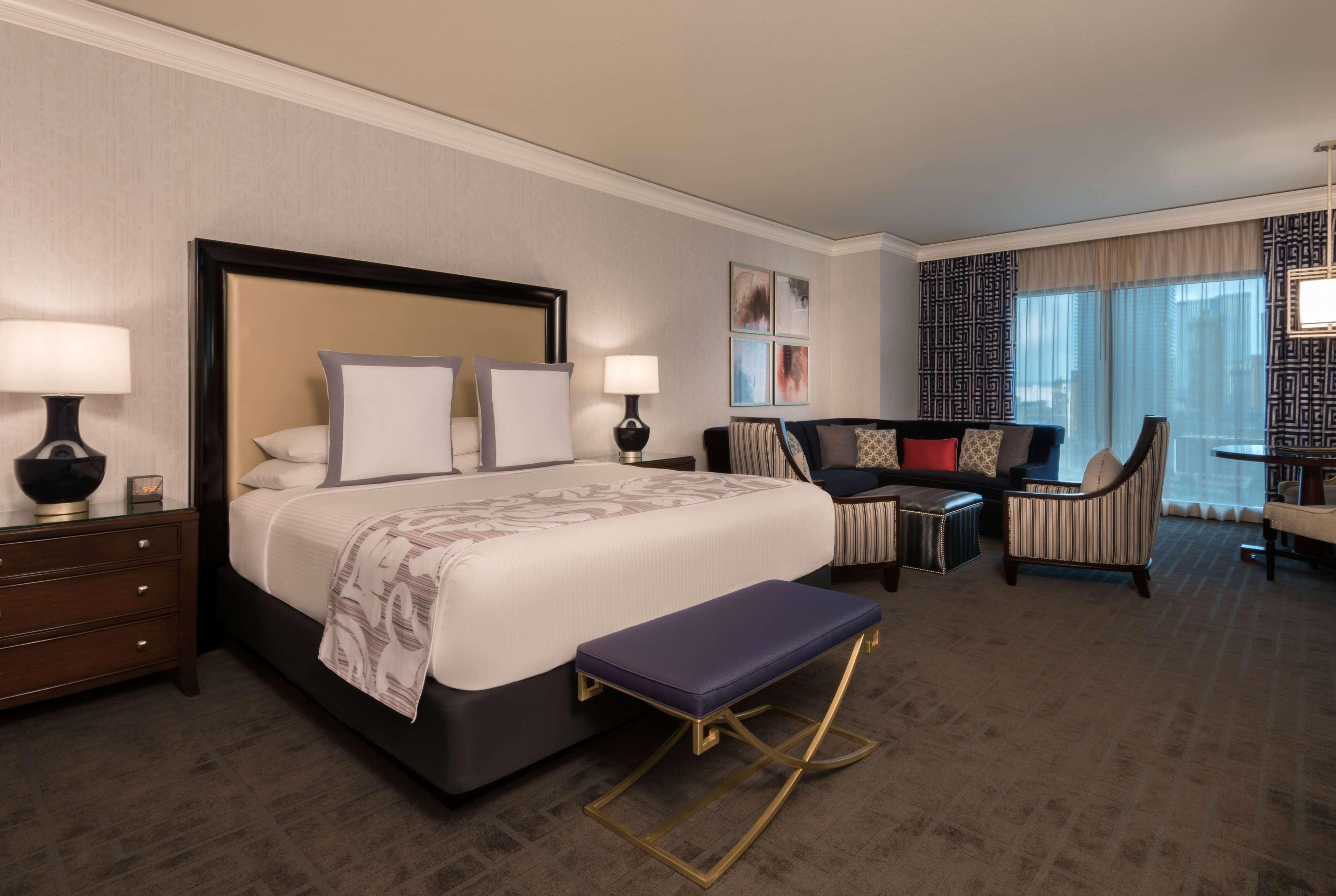 Room Premium King Bed