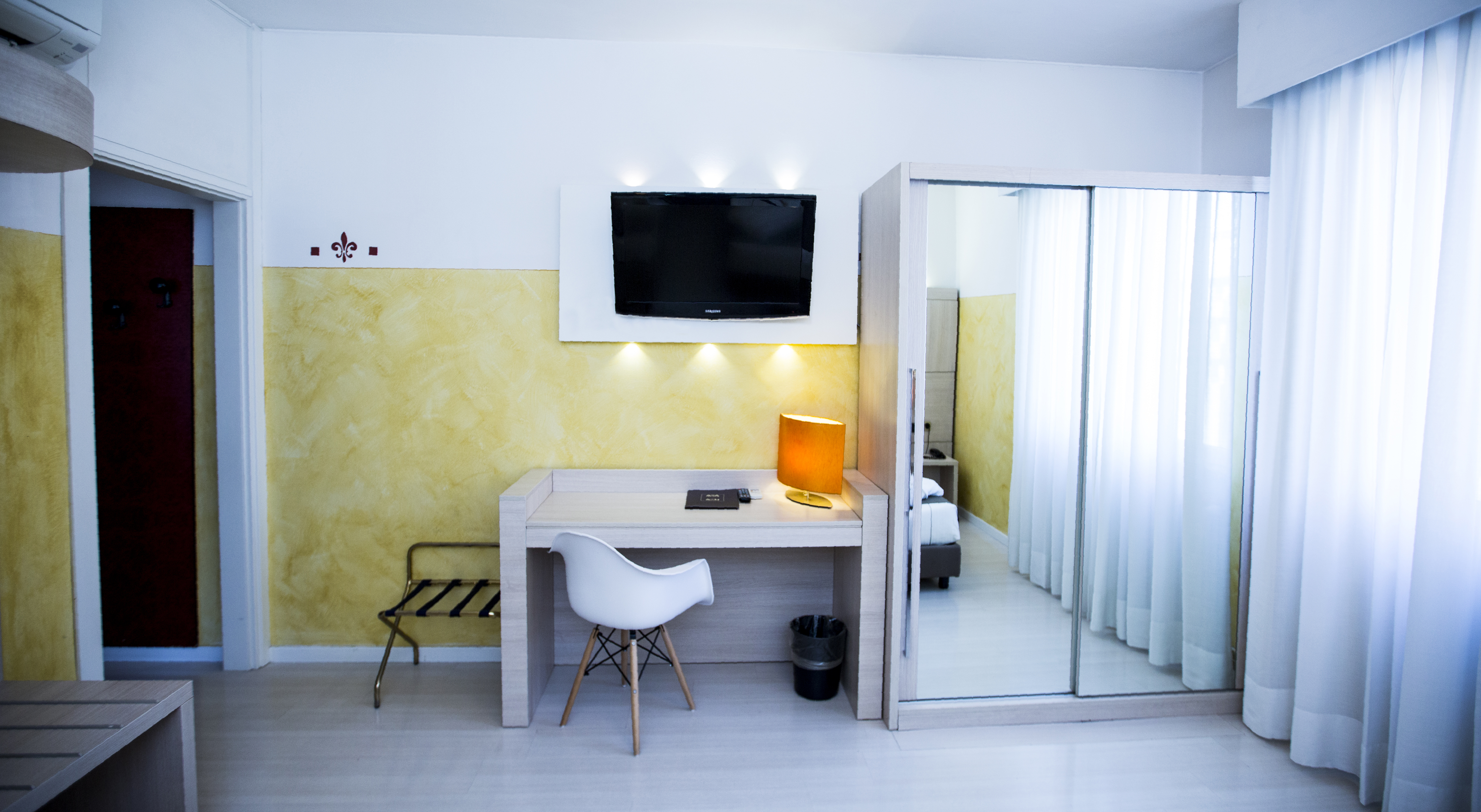 Double or Twin Standard