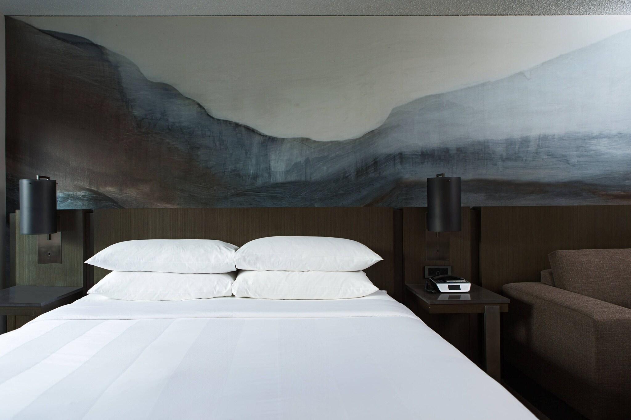 Double Club King Bed
