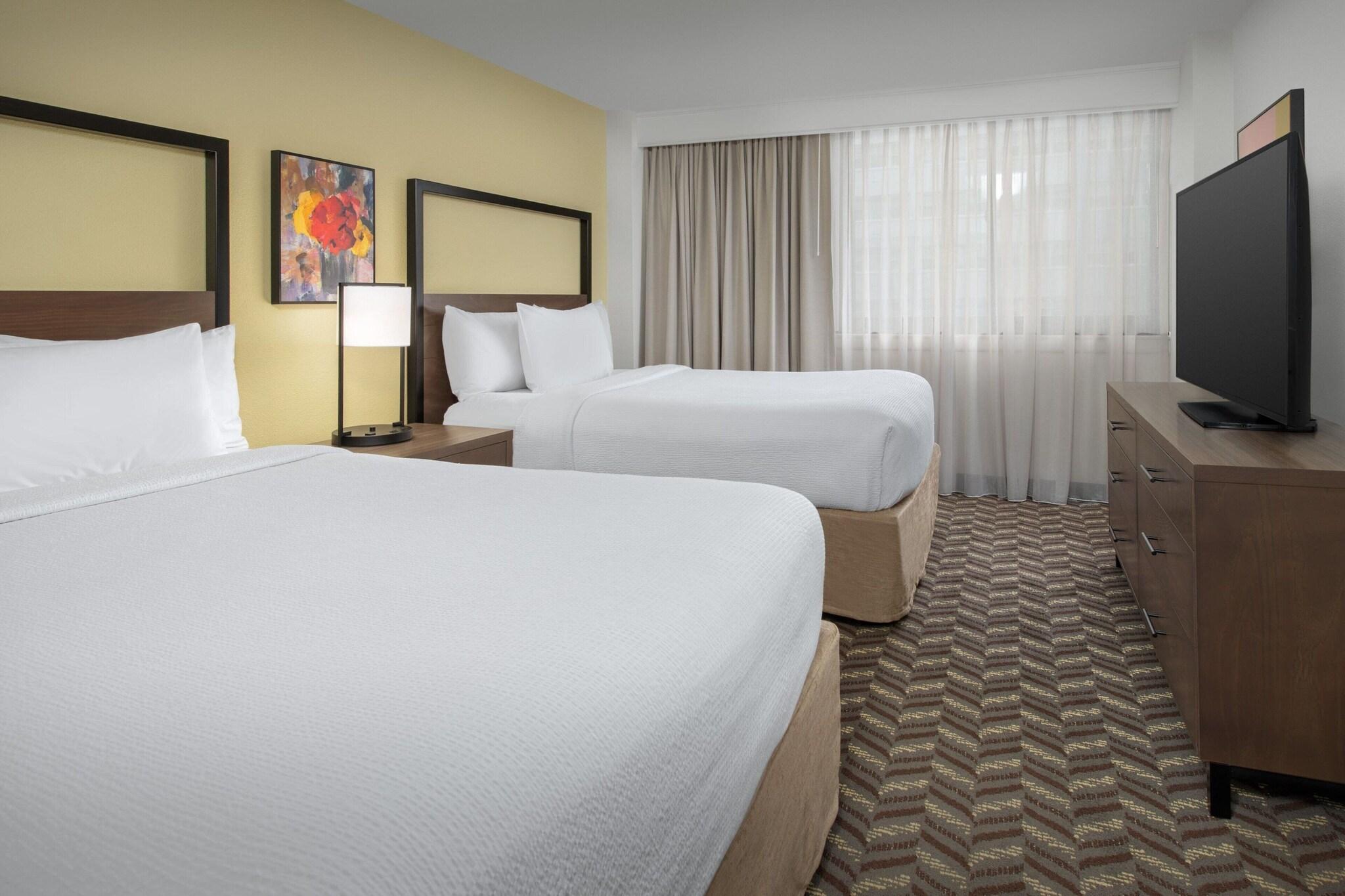 Suite Two Queen Beds One Bedroom