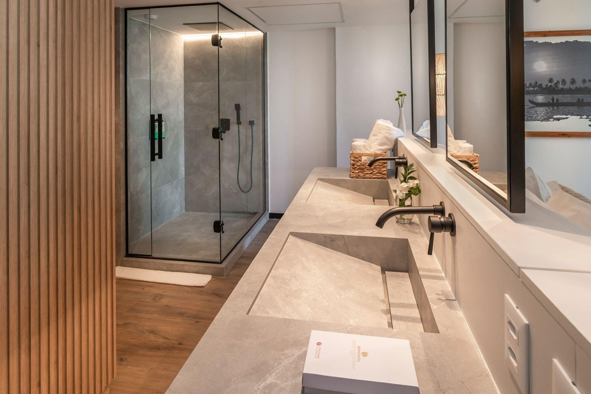 Suite with Private Pool