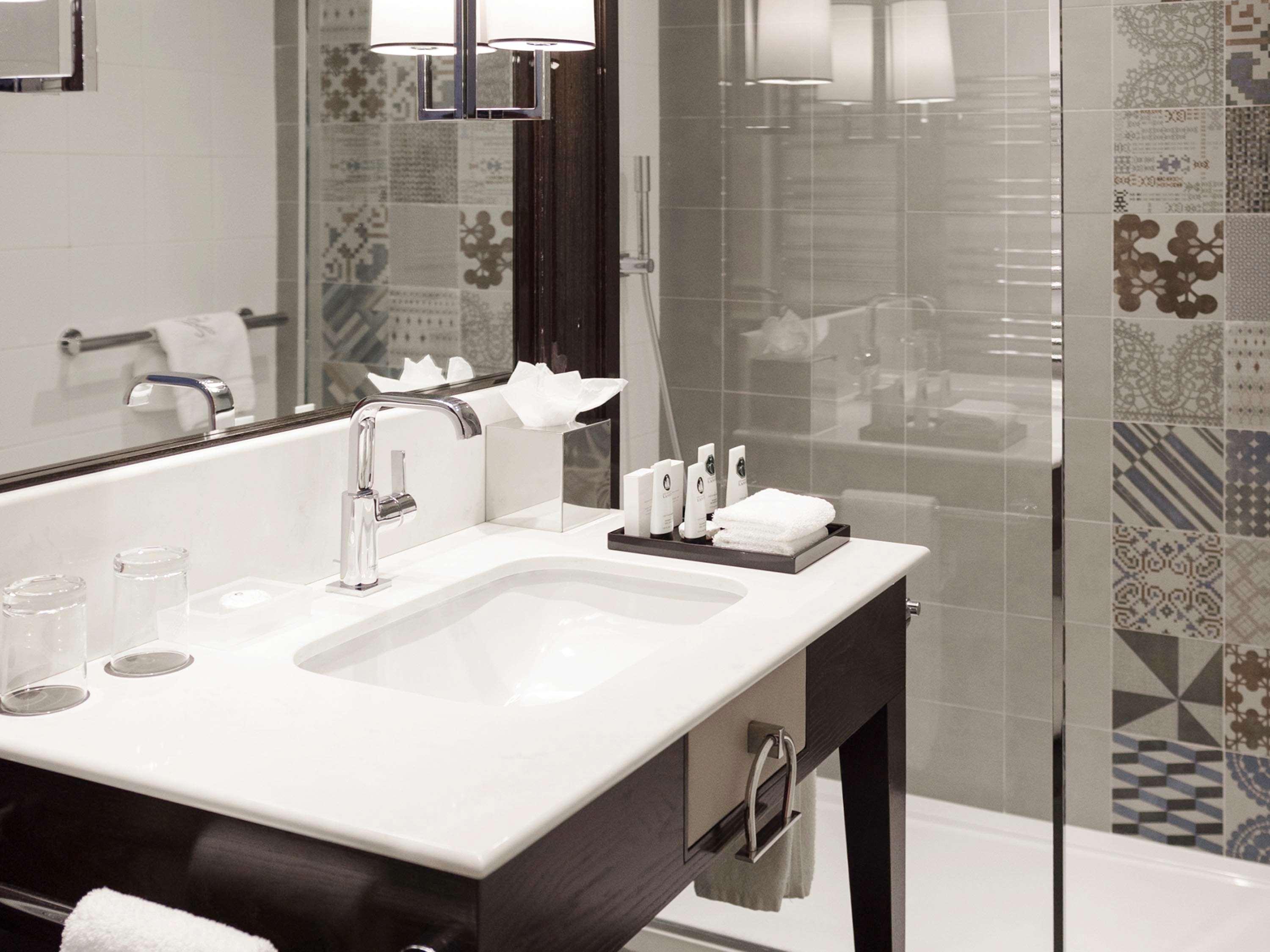 Single Classic City View