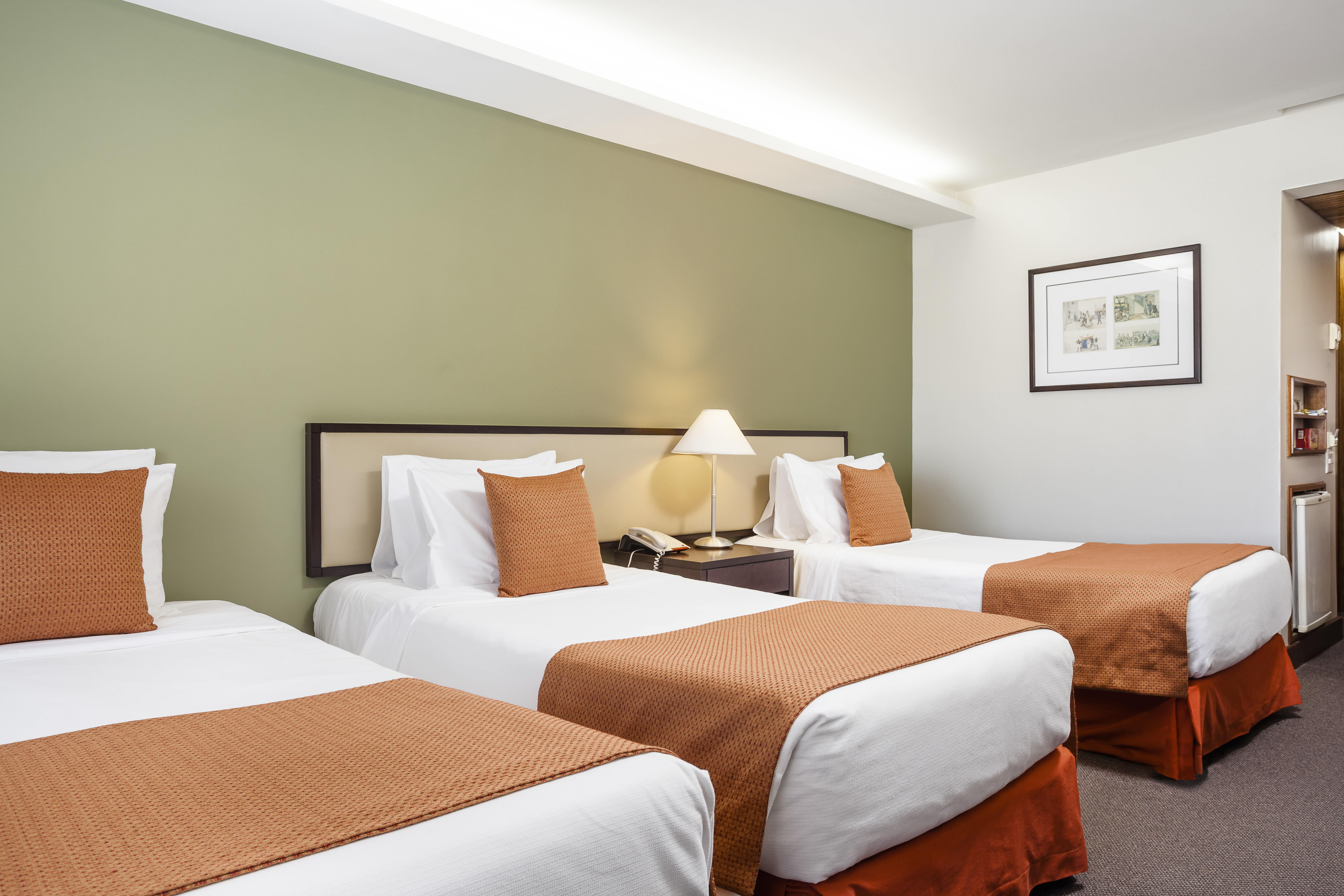 Triple Superior Side Sea View