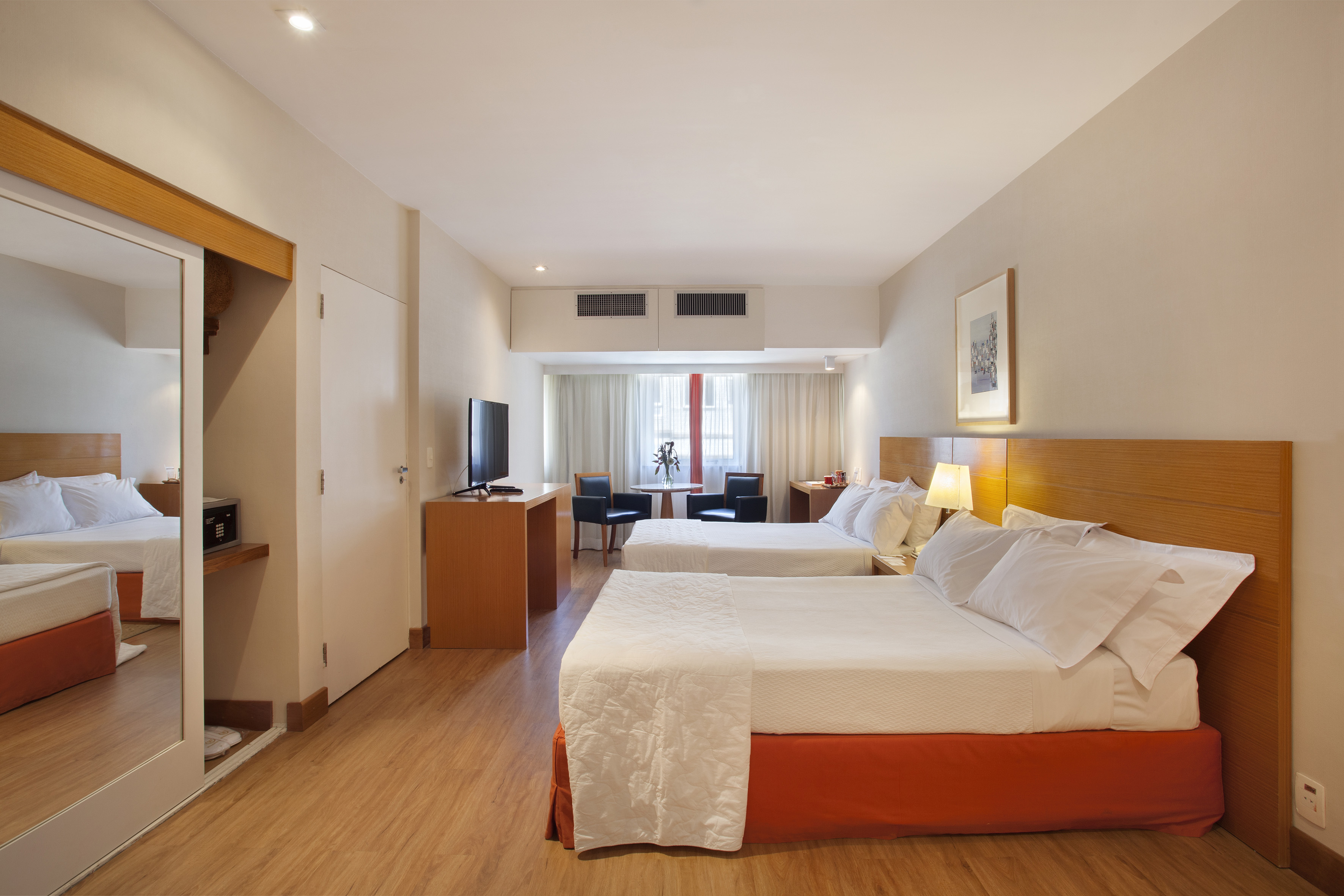 Twin Business Superior