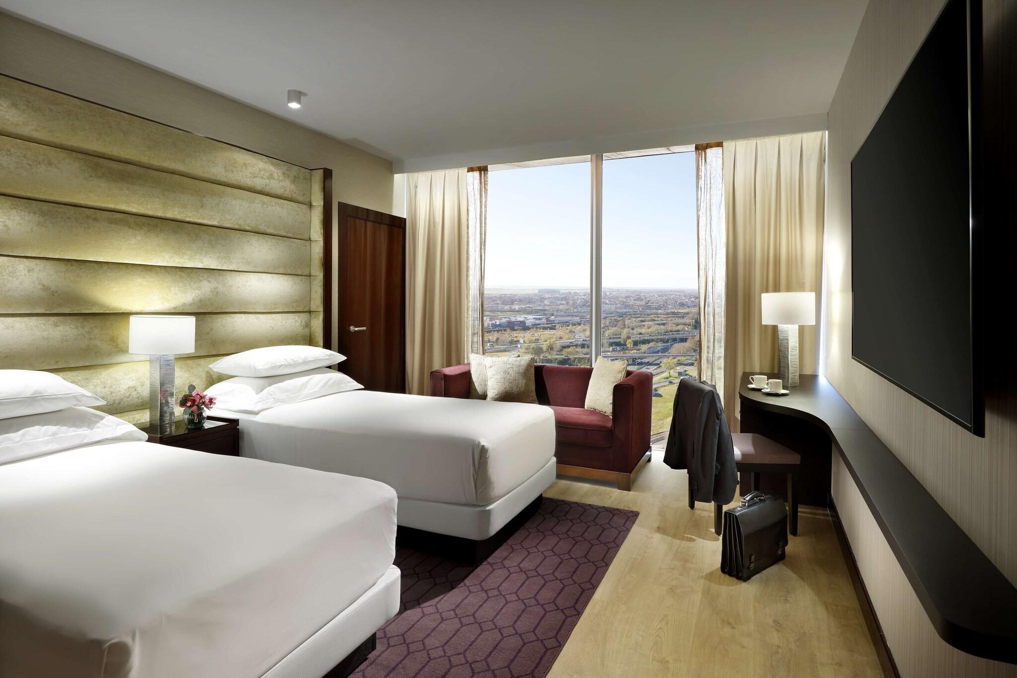 Family Room King Size Bed